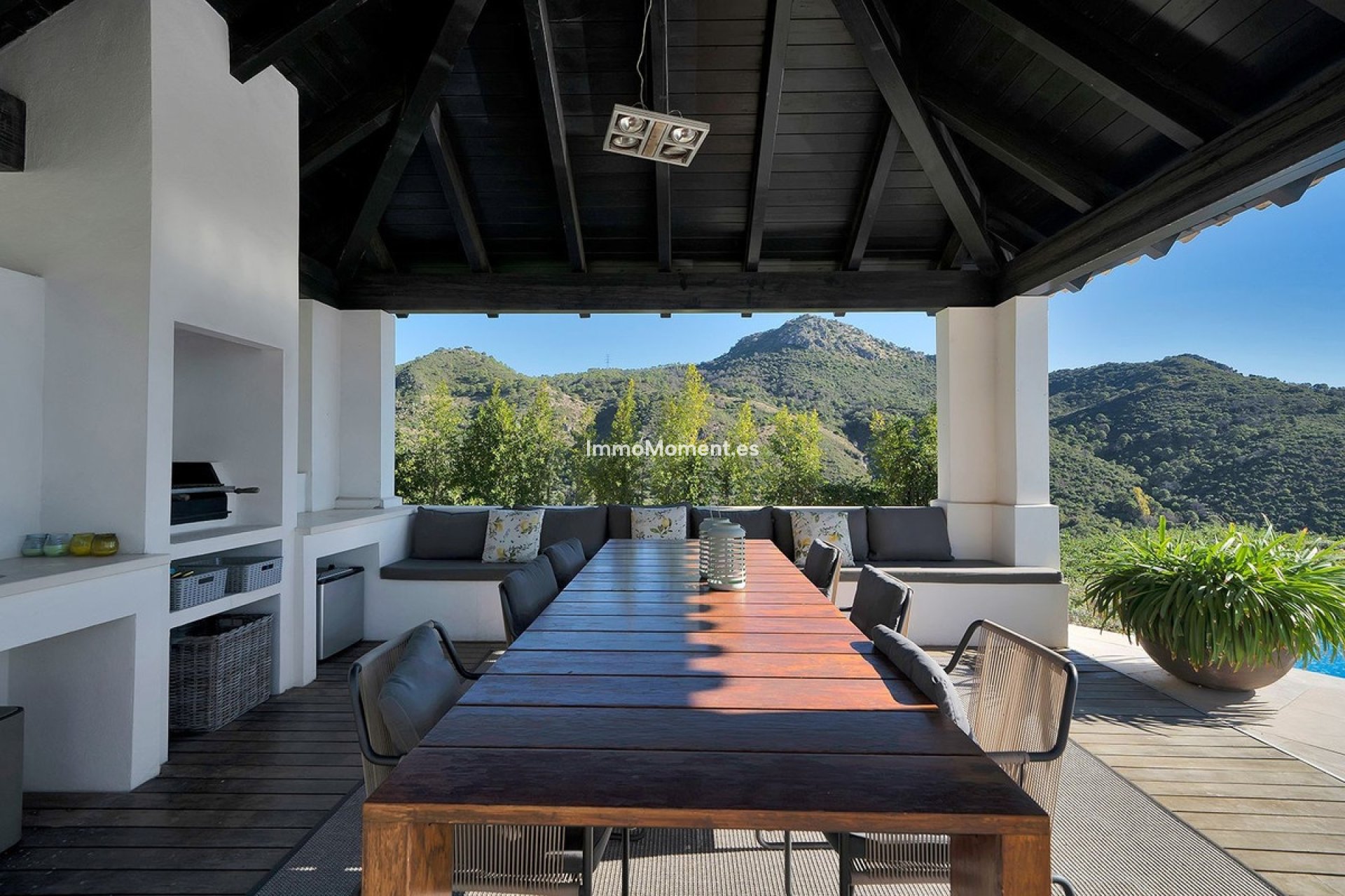 Resale - Villa - Benahavís - Benahavís Centro