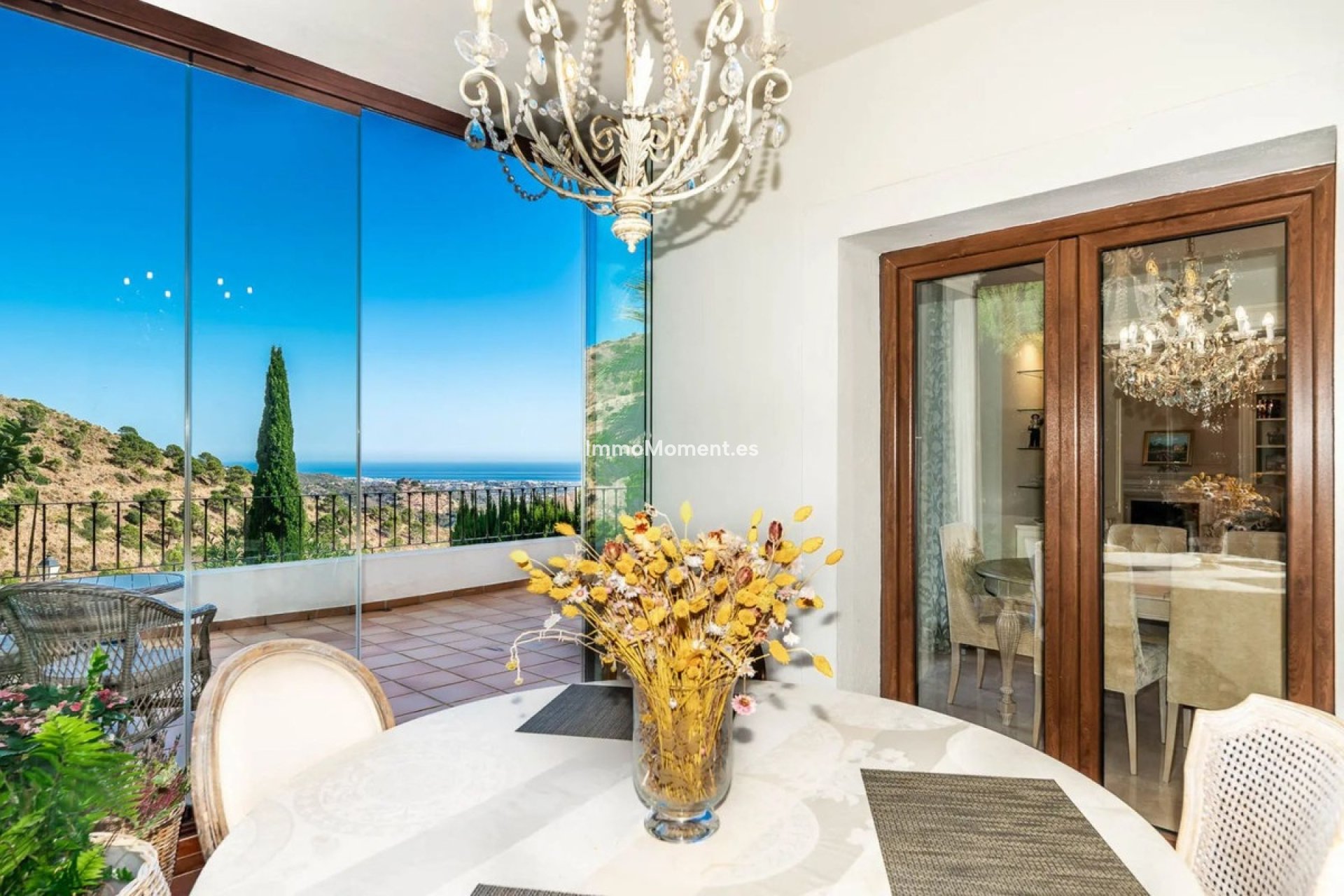 Resale - Villa - Benahavís - Benahavís Centro