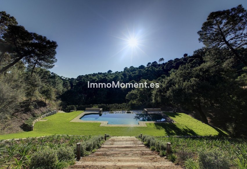 Resale - Villa - Benahavís - Benahavís Centro