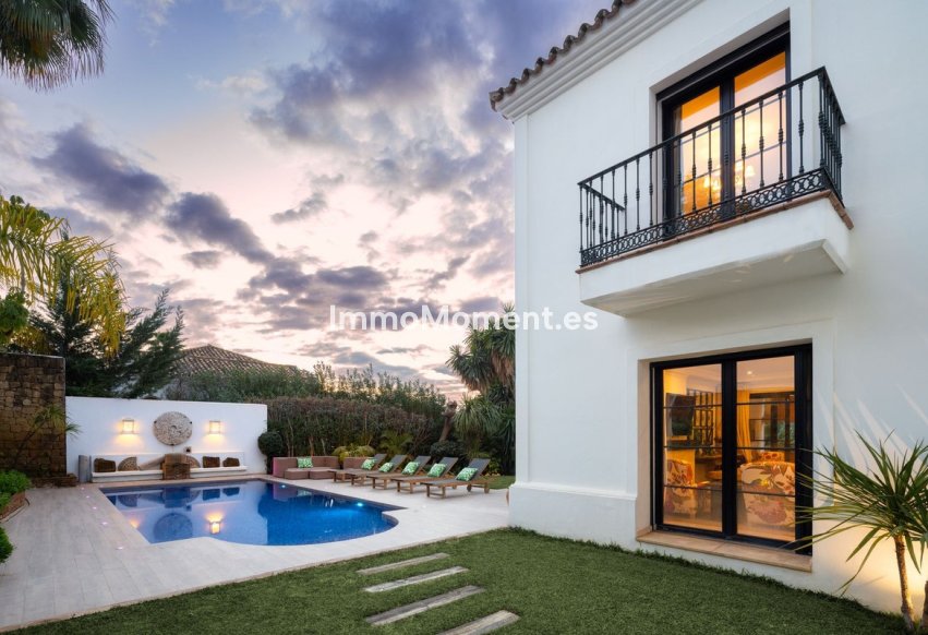 Resale - Villa - Benahavís - Benahavís Centro