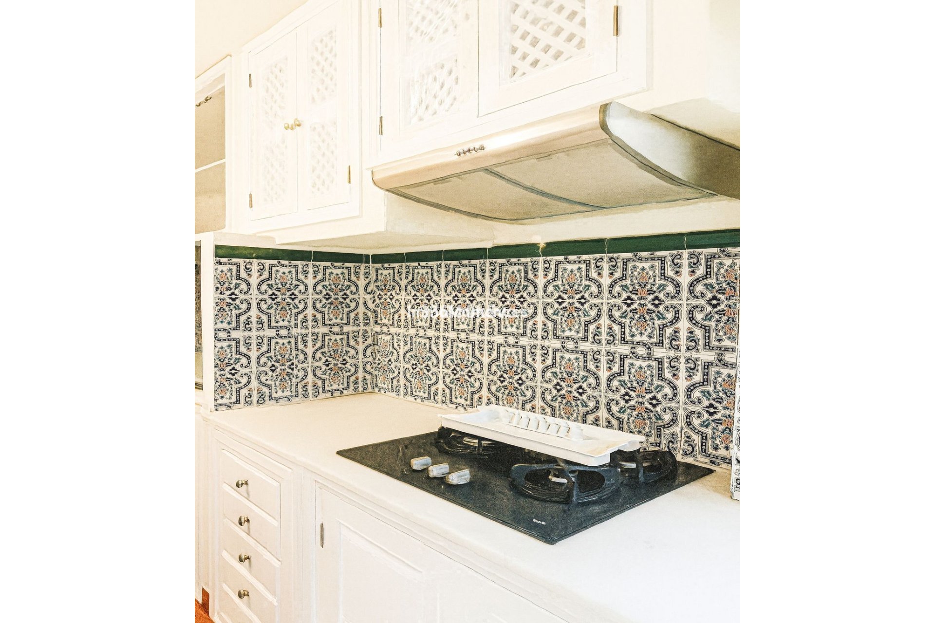 Resale - Villa - Benahavís - Benahavís Centro