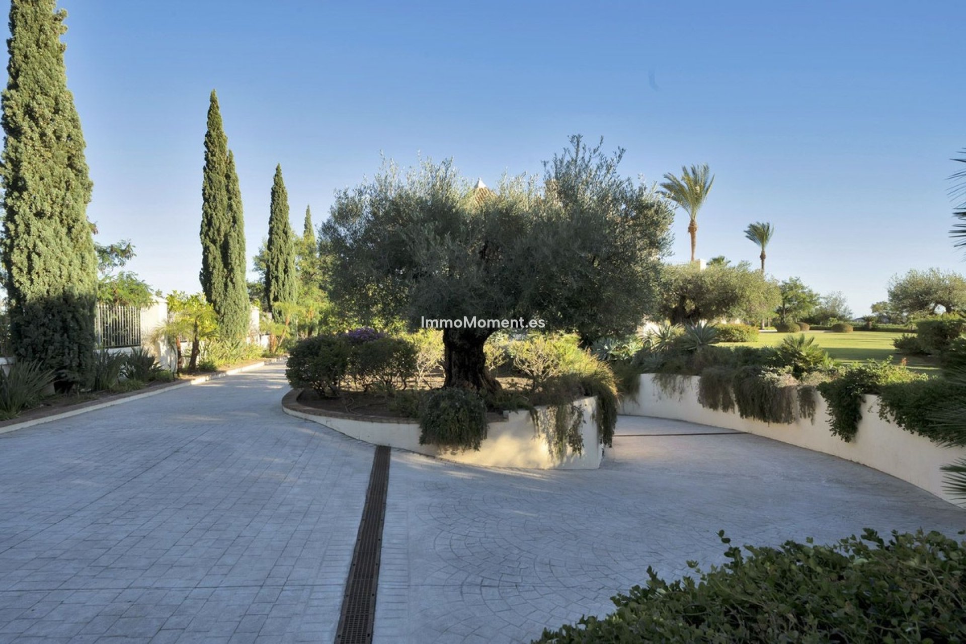 Resale - Villa - Benahavís - Benahavís Centro