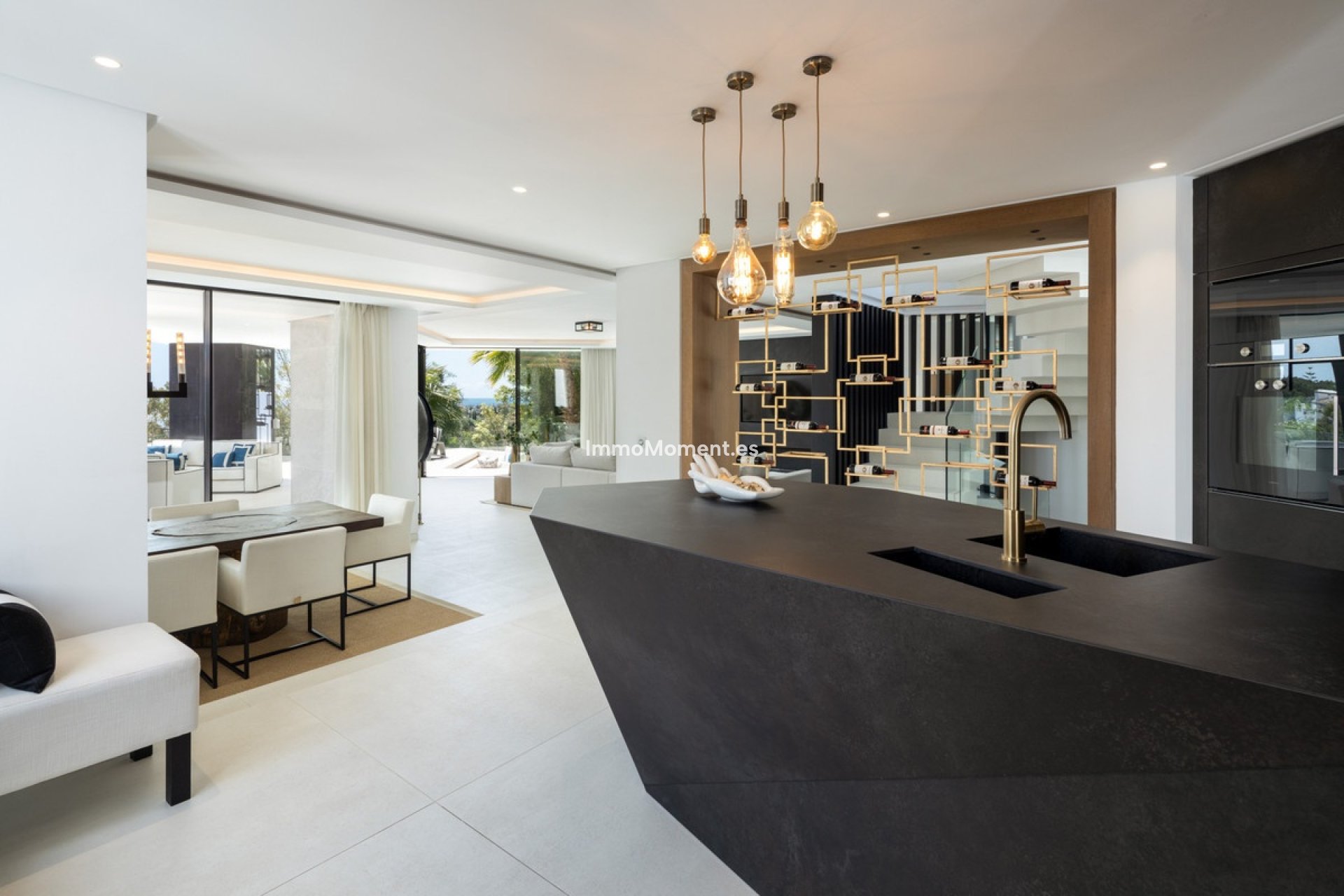 Resale - Villa - Benahavís - Benahavís Centro