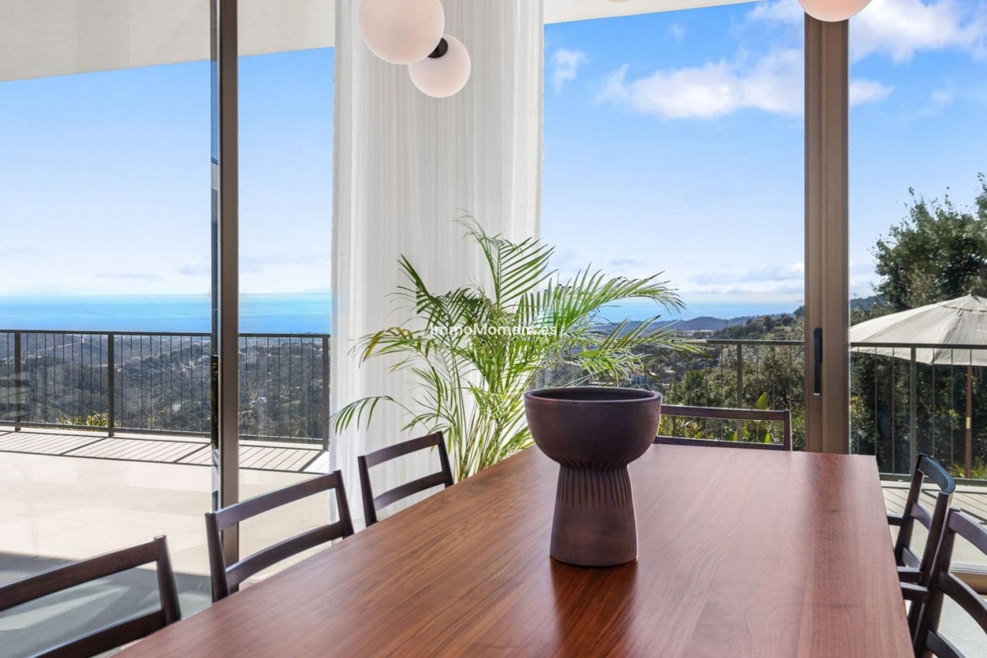 Resale - Villa - Benahavís - Benahavís Centro