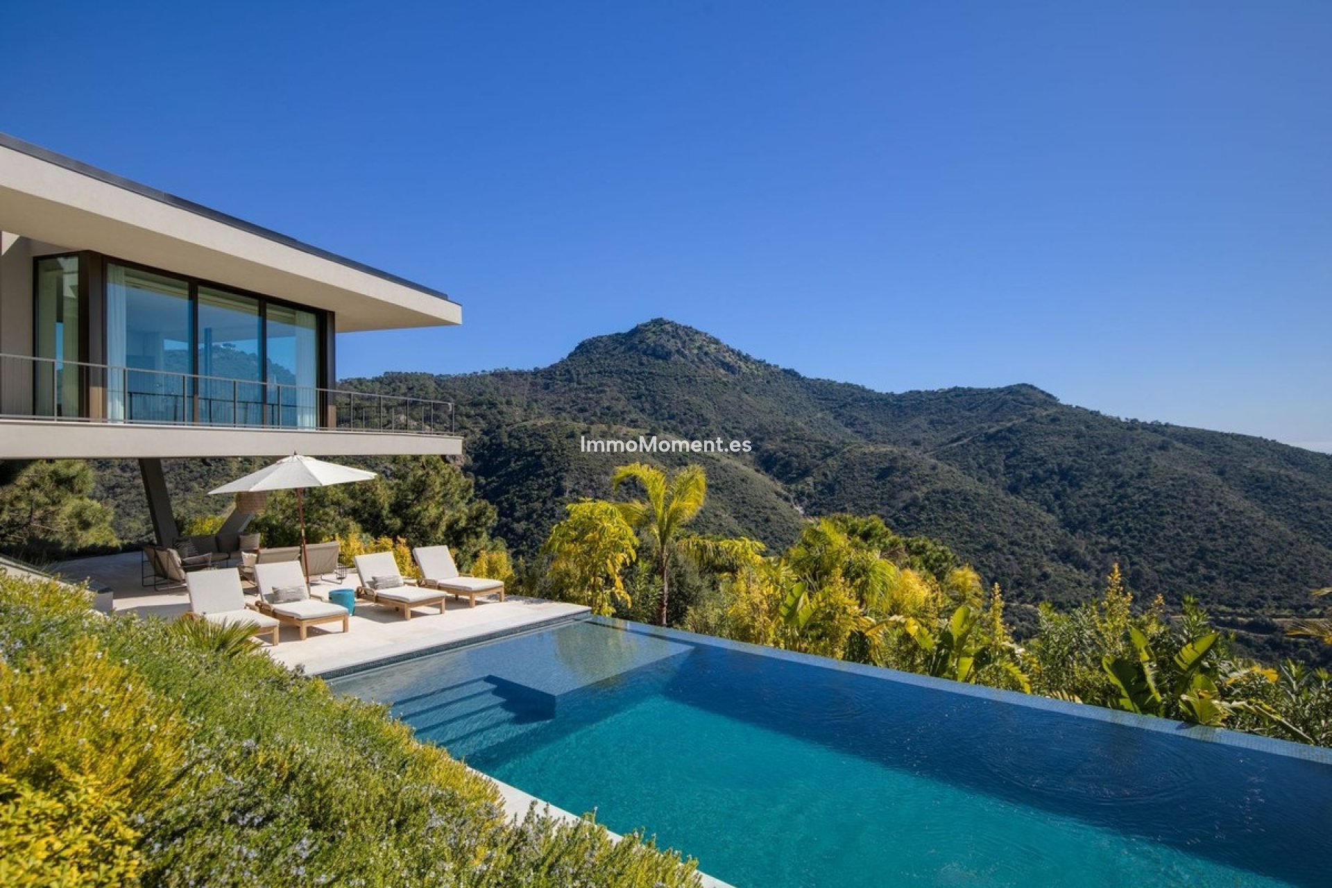 Resale - Villa - Benahavís - Benahavís Centro