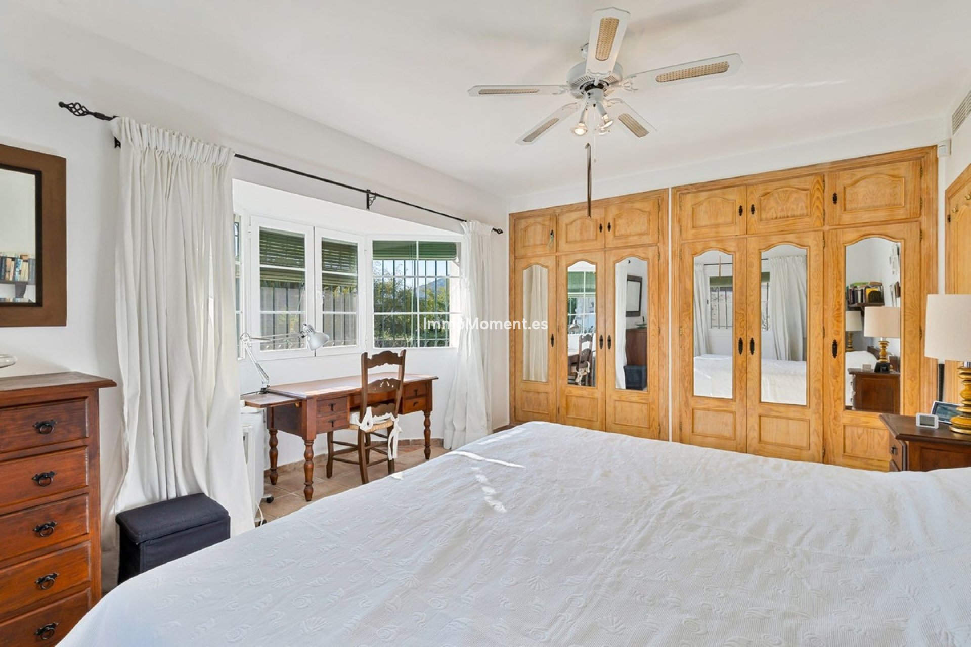 Resale - Villa - Benahavís - Benahavís Centro