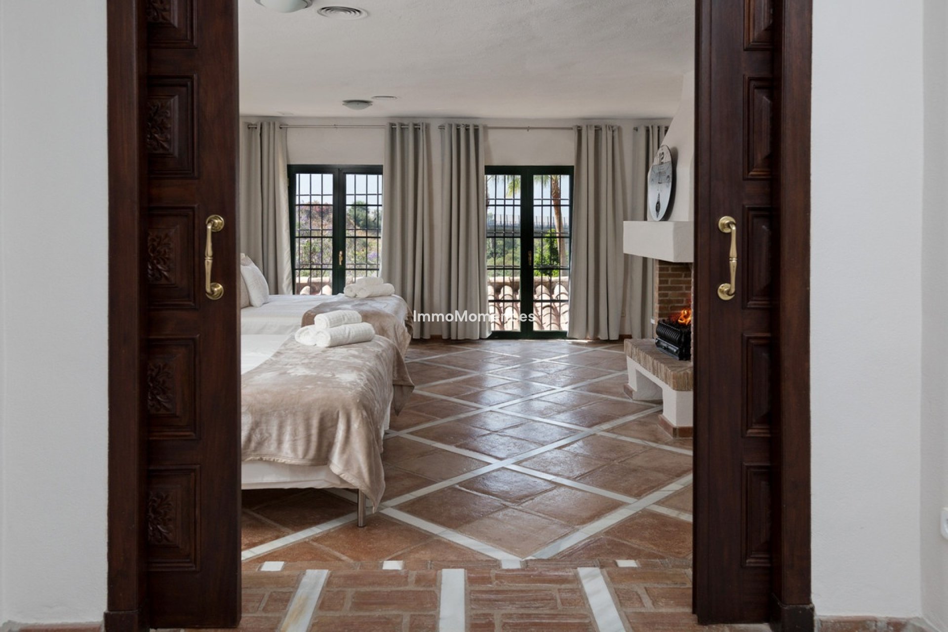 Resale - Villa - Benahavís - Benahavís Centro