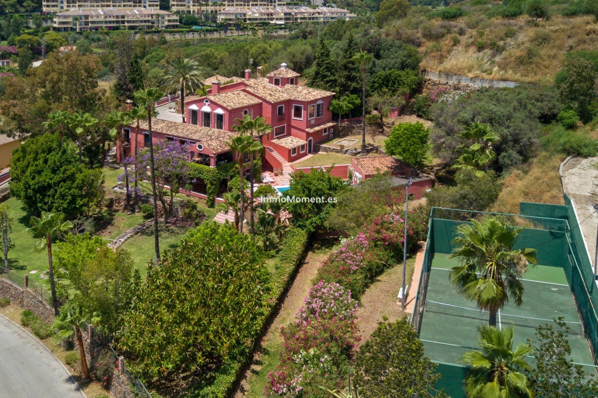 Resale - Villa - Benahavís - Benahavís Centro