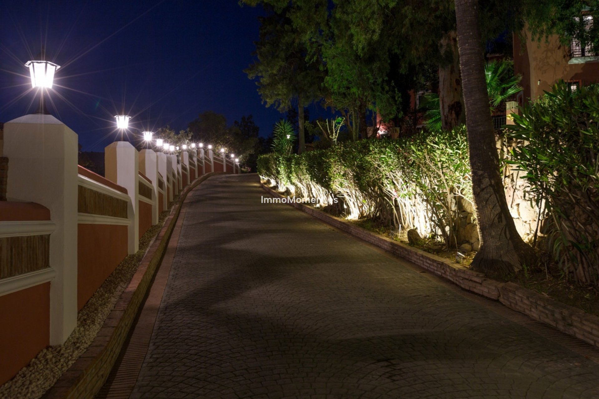 Resale - Villa - Benahavís - Benahavís Centro