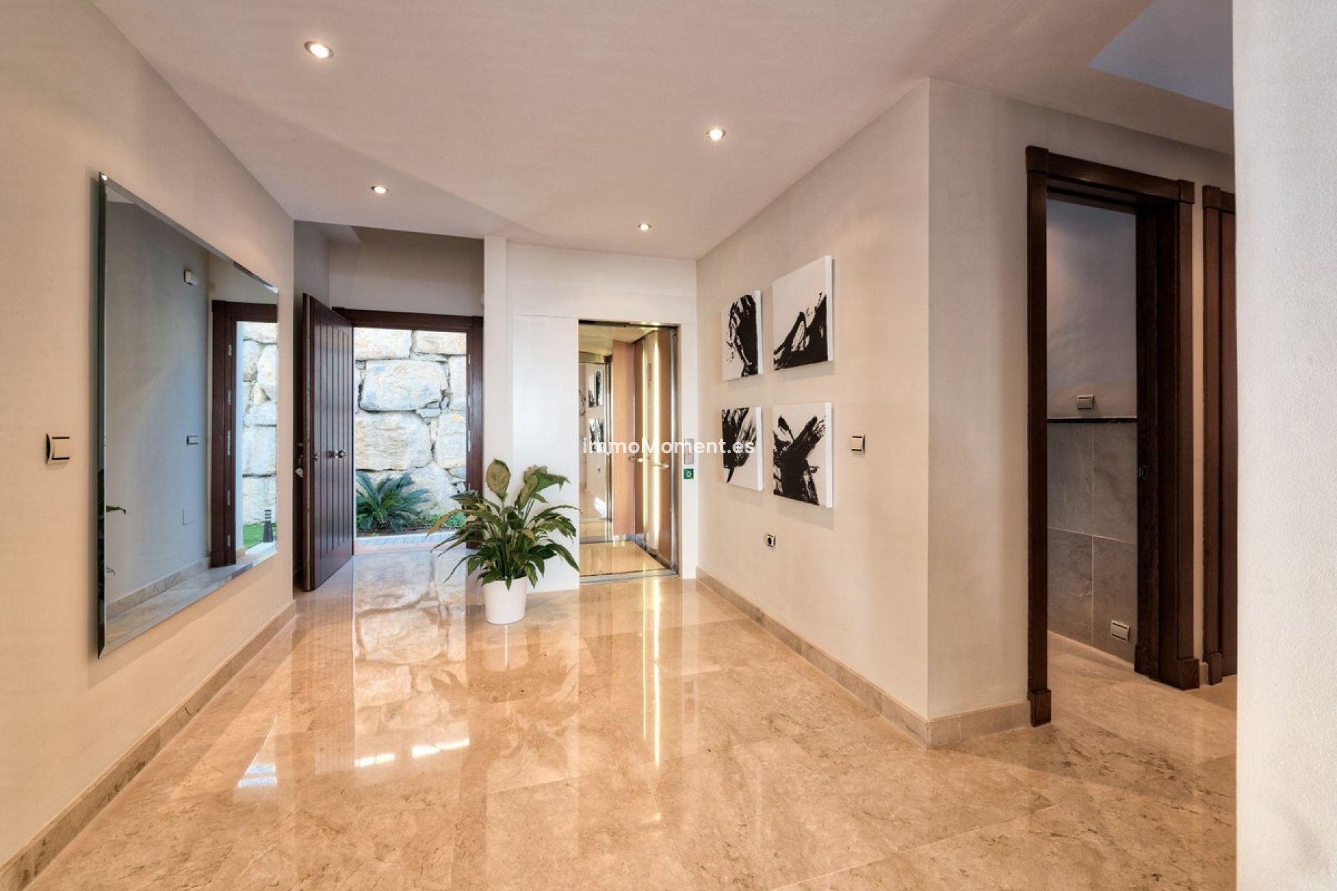 Resale - Villa - Benahavís - Benahavís Centro