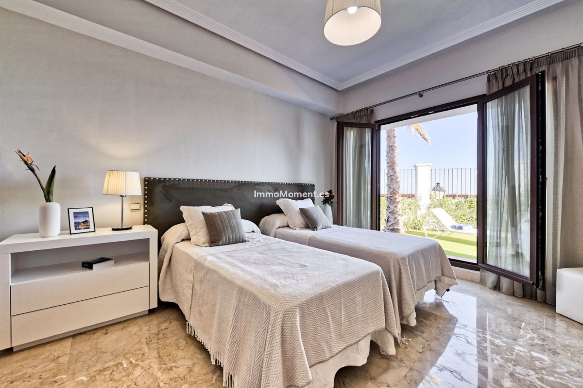 Resale - Villa - Benahavís - Benahavís Centro