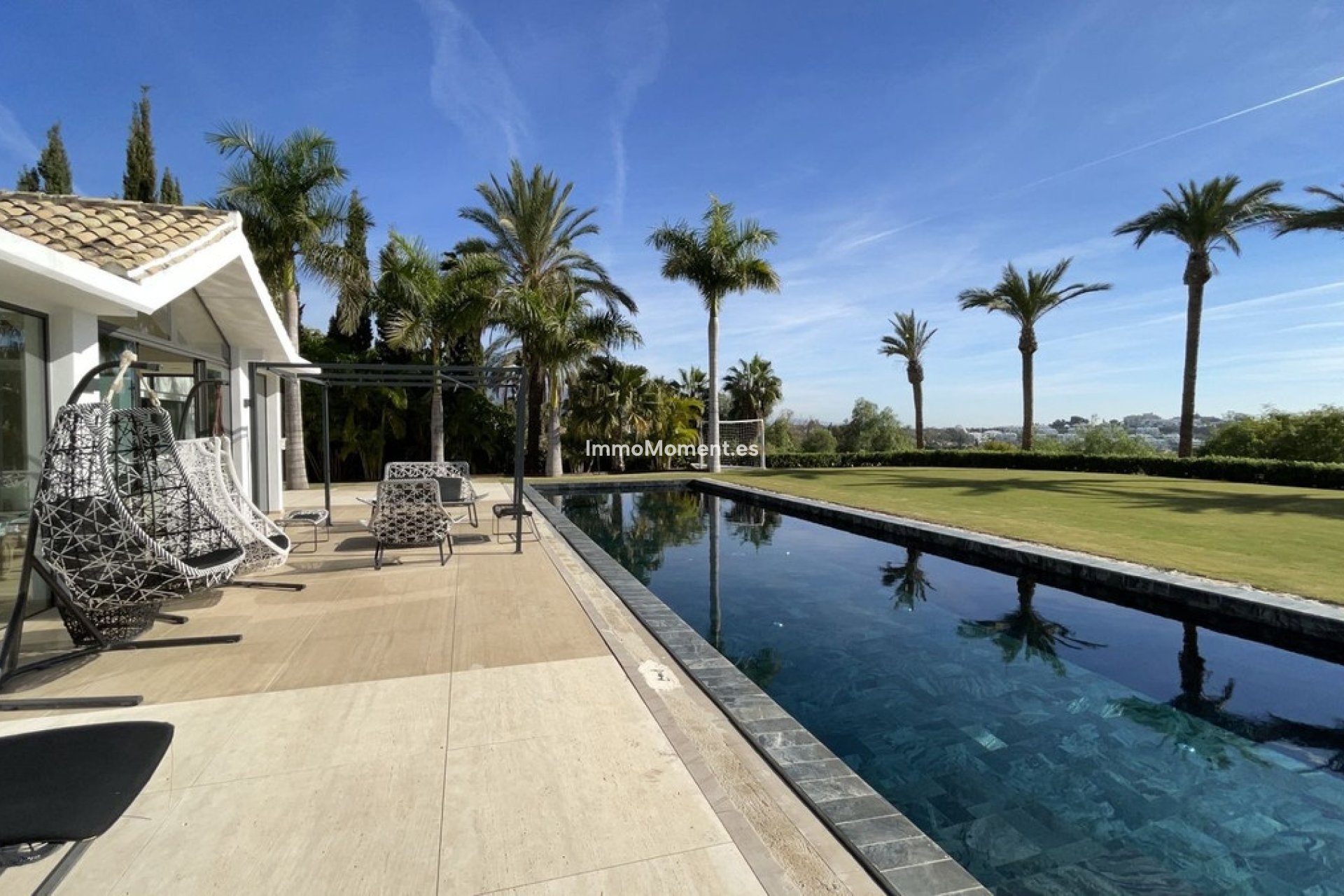 Resale - Villa - Benahavís - Benahavís Centro