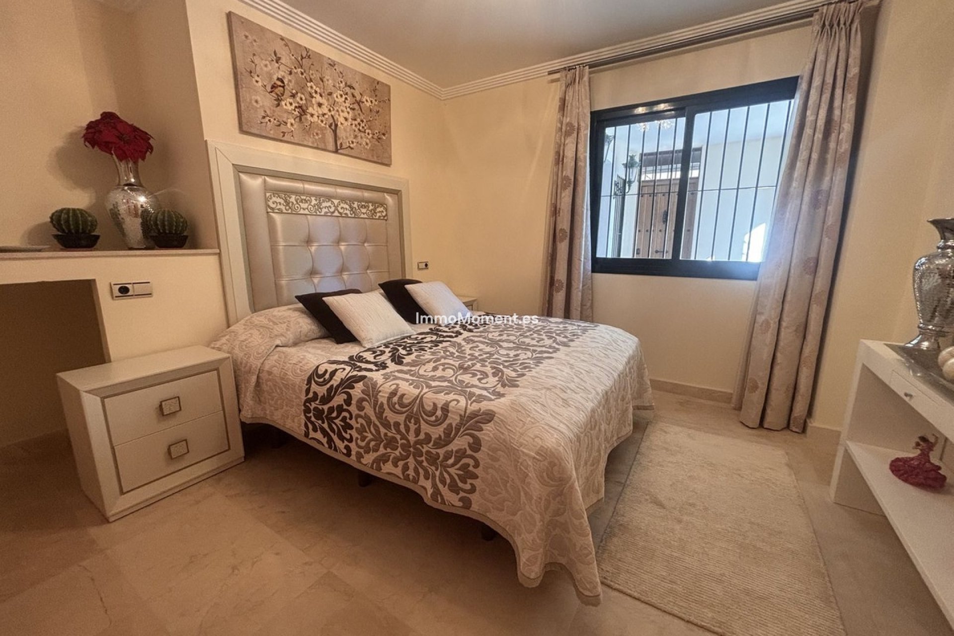 Resale - Villa - Benahavís - Benahavís Centro