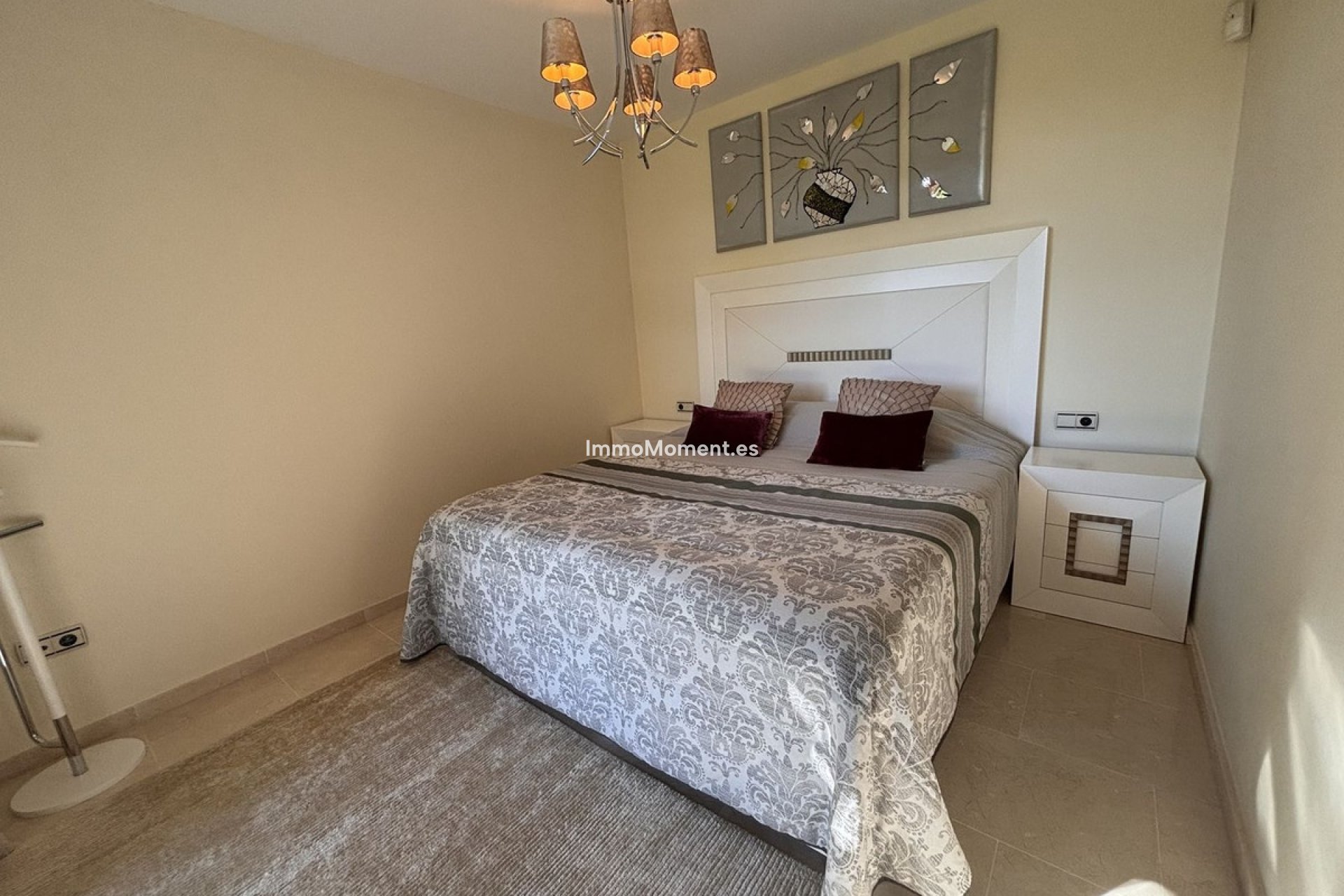 Resale - Villa - Benahavís - Benahavís Centro