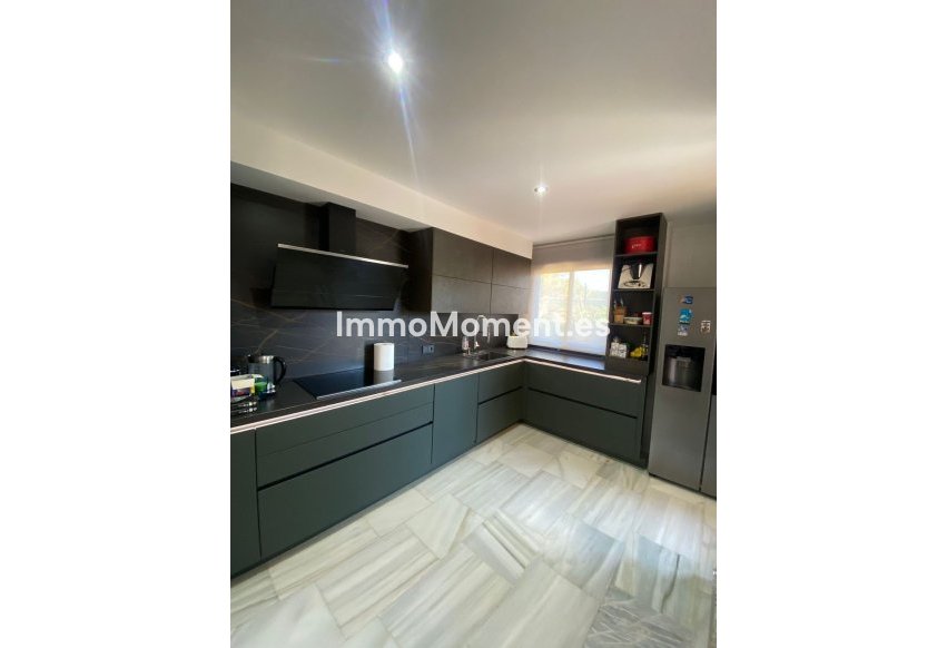 Resale - Villa - Benahavís - Benahavís Centro