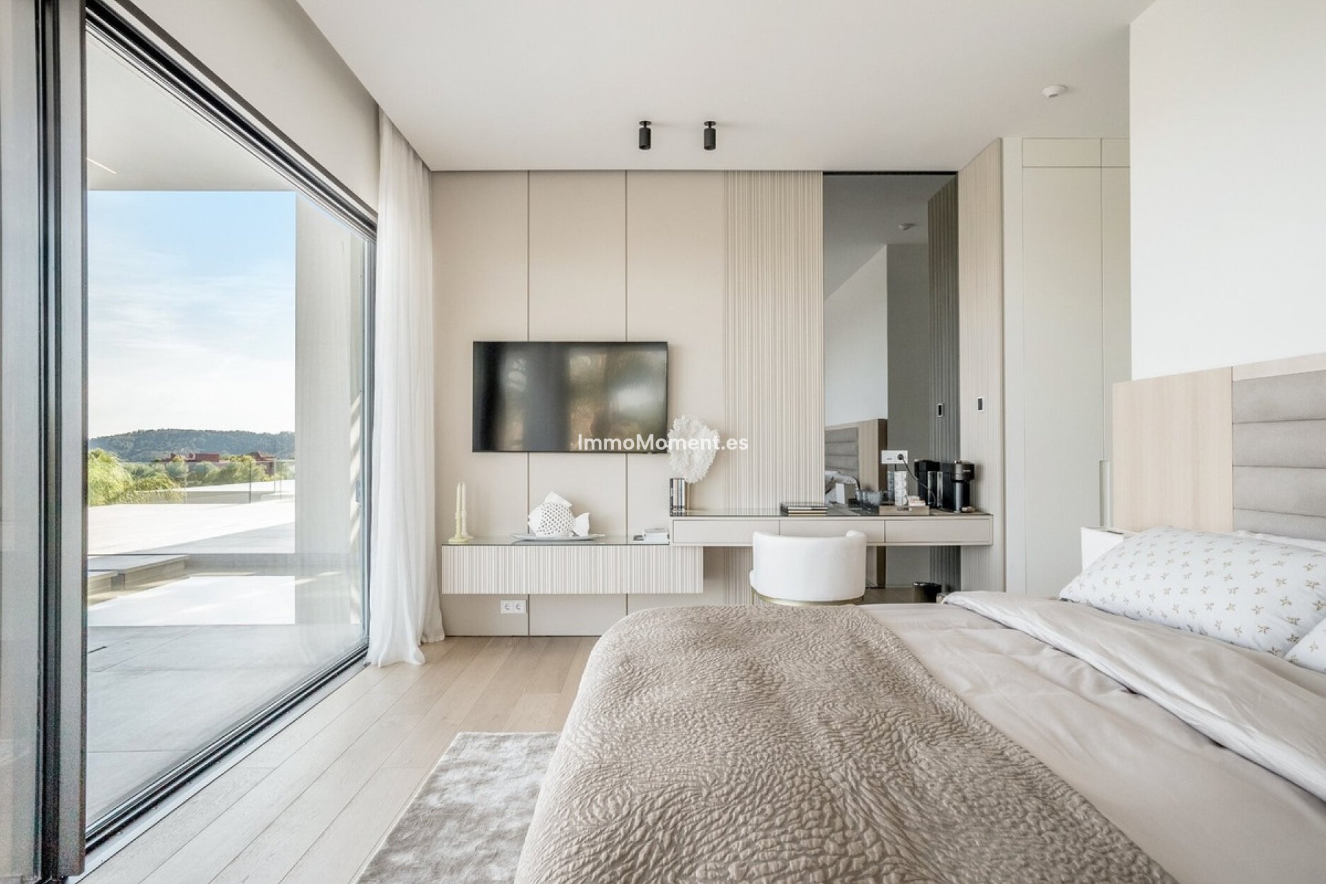 Resale - Villa - Benahavís - Benahavís Centro