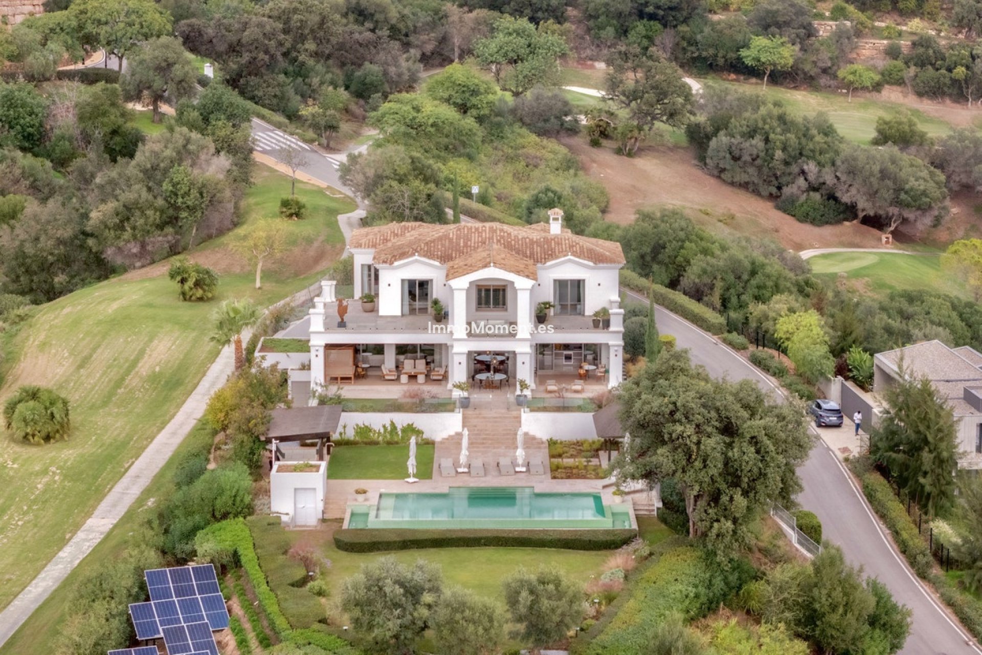 Resale - Villa - Benahavís - Benahavís Centro