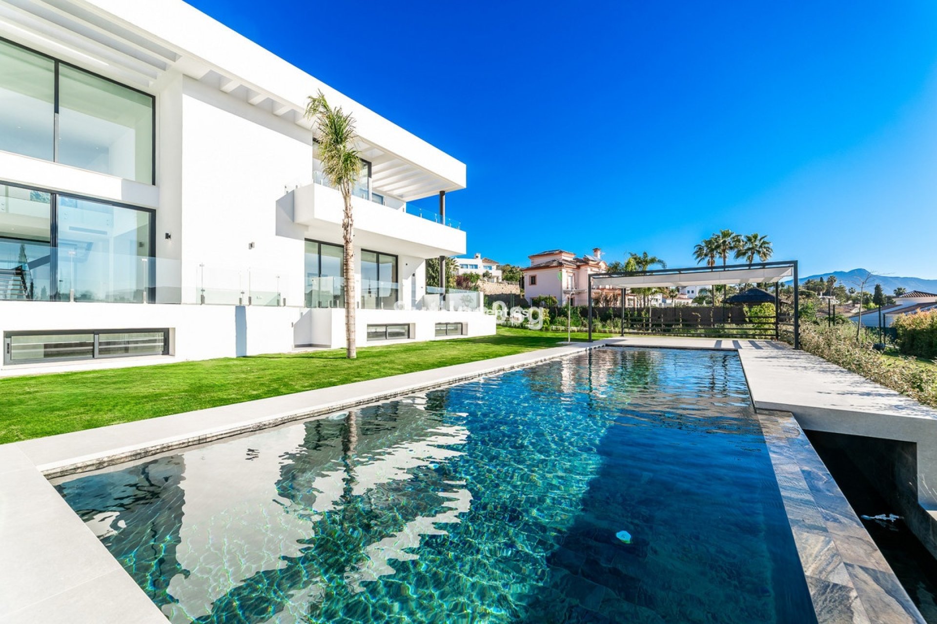 Resale - Villa - Benahavís - Benahavís Centro