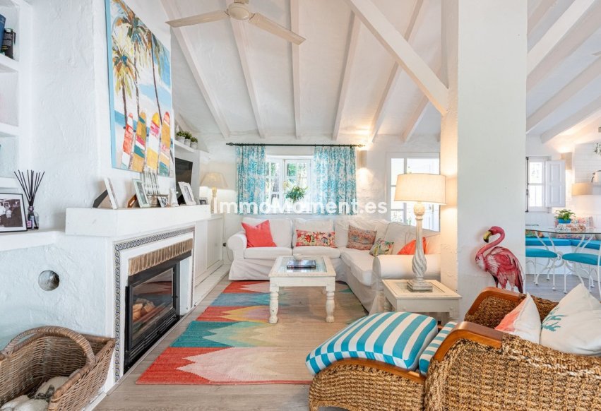 Resale - Villa - Benahavís - Benahavís Centro