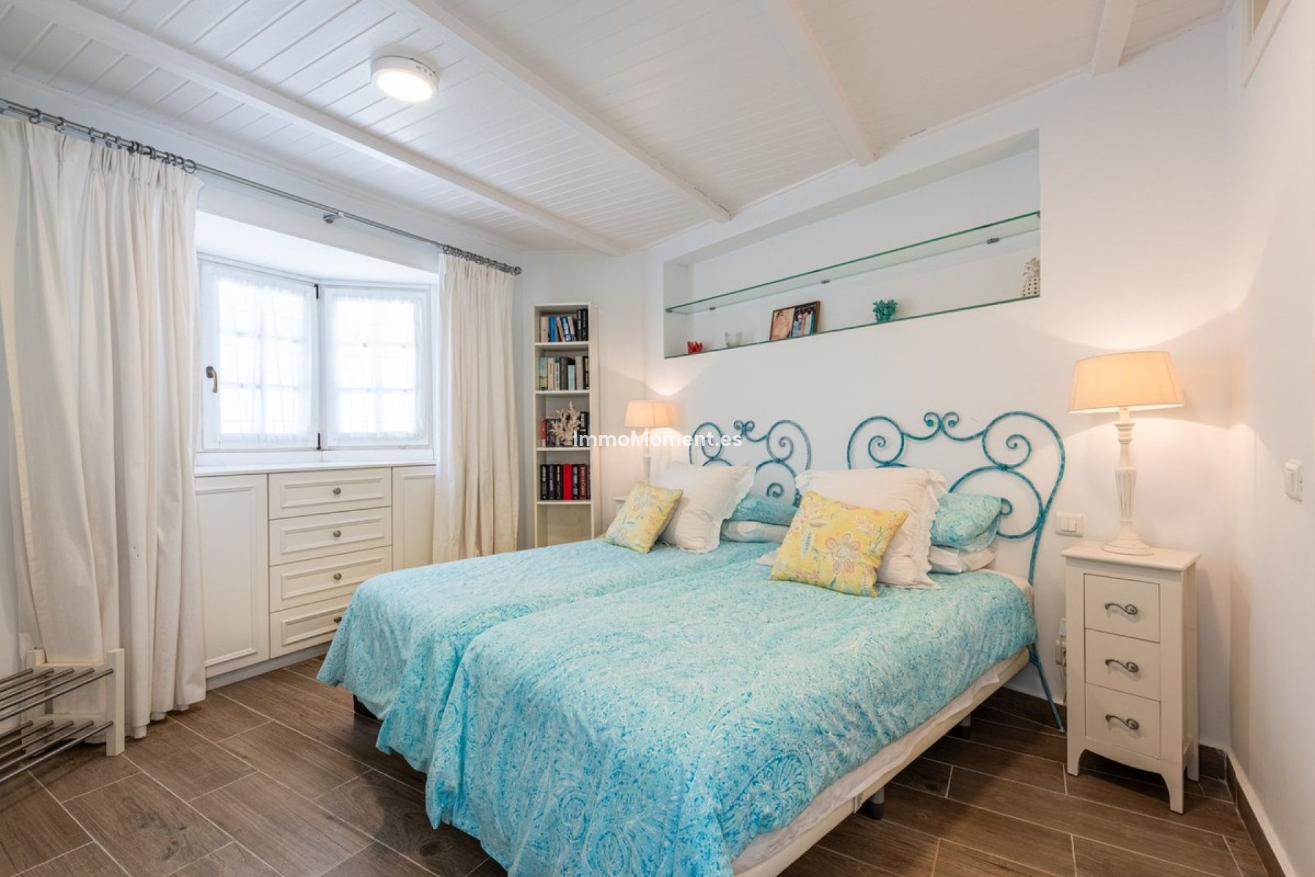 Resale - Villa - Benahavís - Benahavís Centro