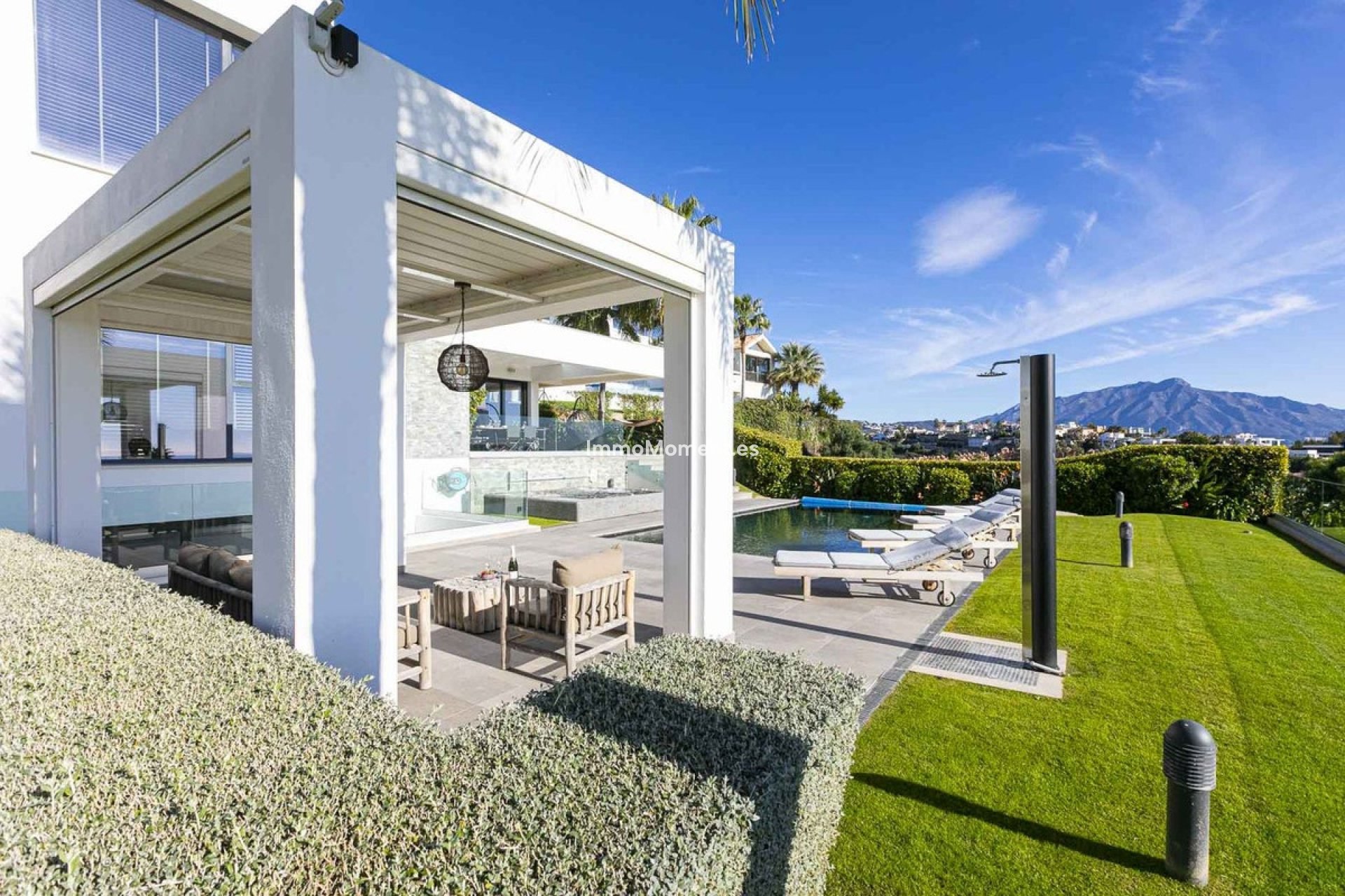 Resale - Villa - Benahavís - Benahavís Centro