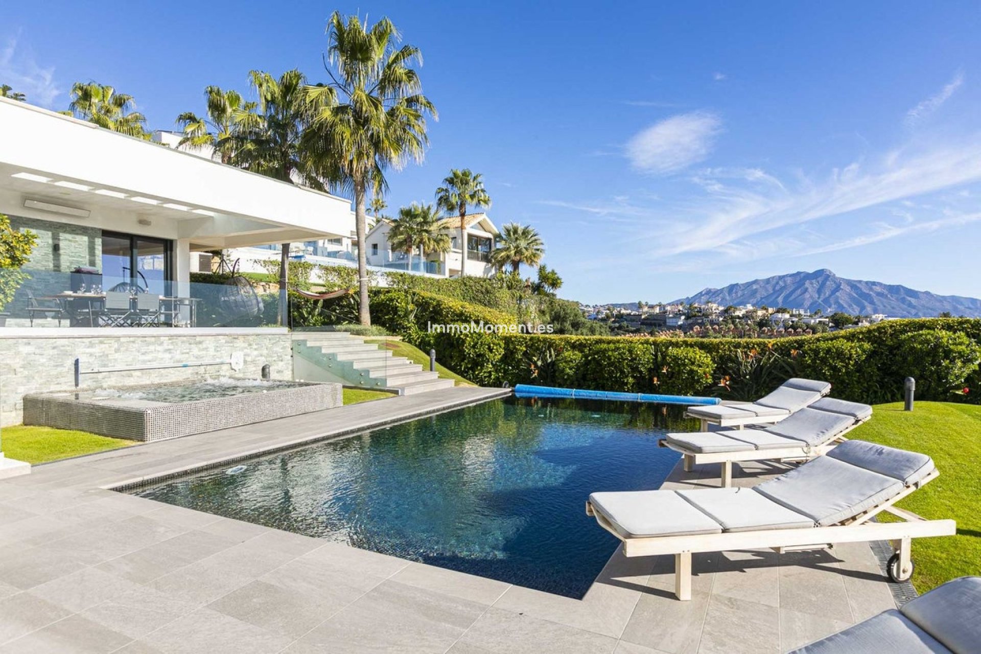 Resale - Villa - Benahavís - Benahavís Centro