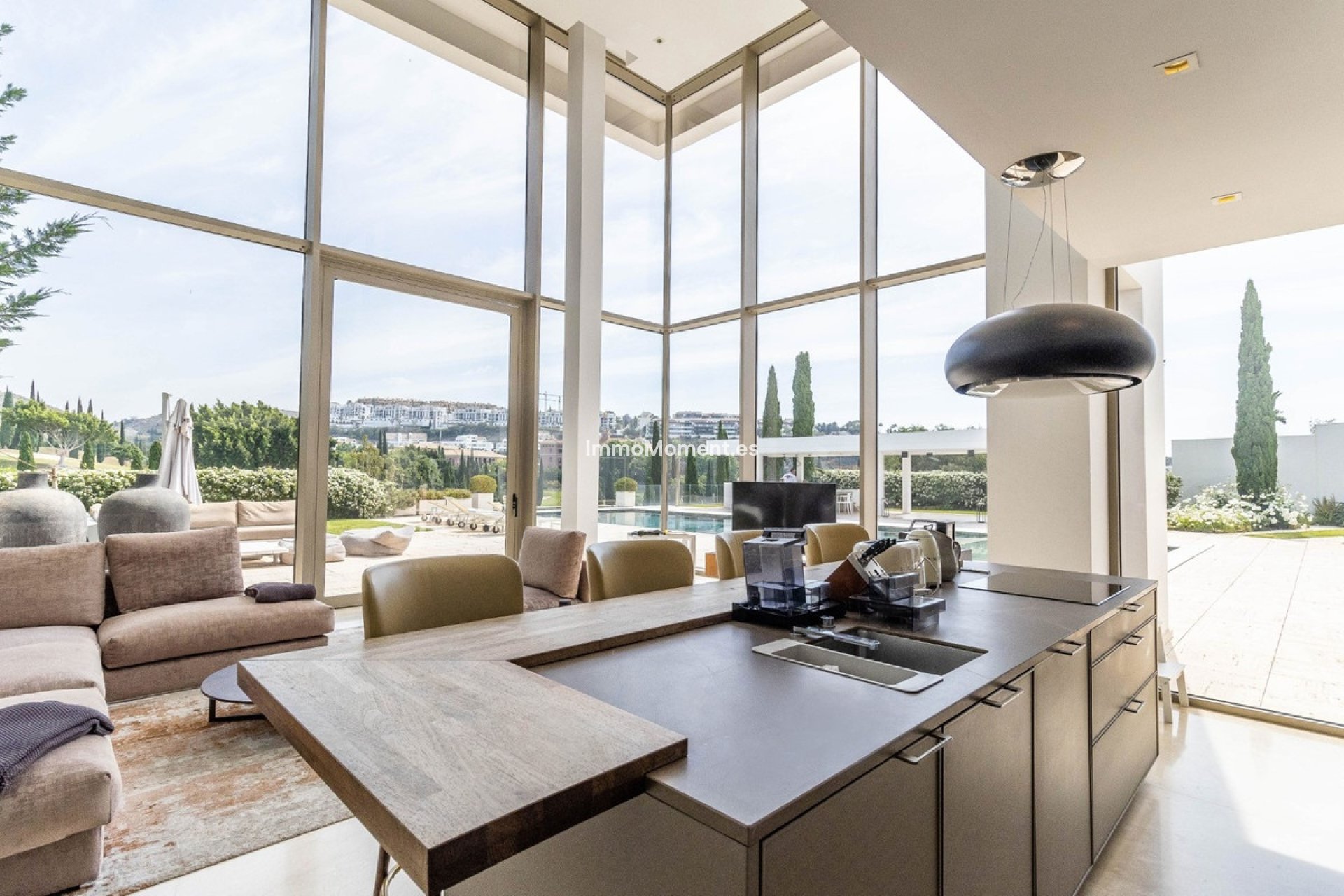 Resale - Villa - Benahavís - Benahavís Centro