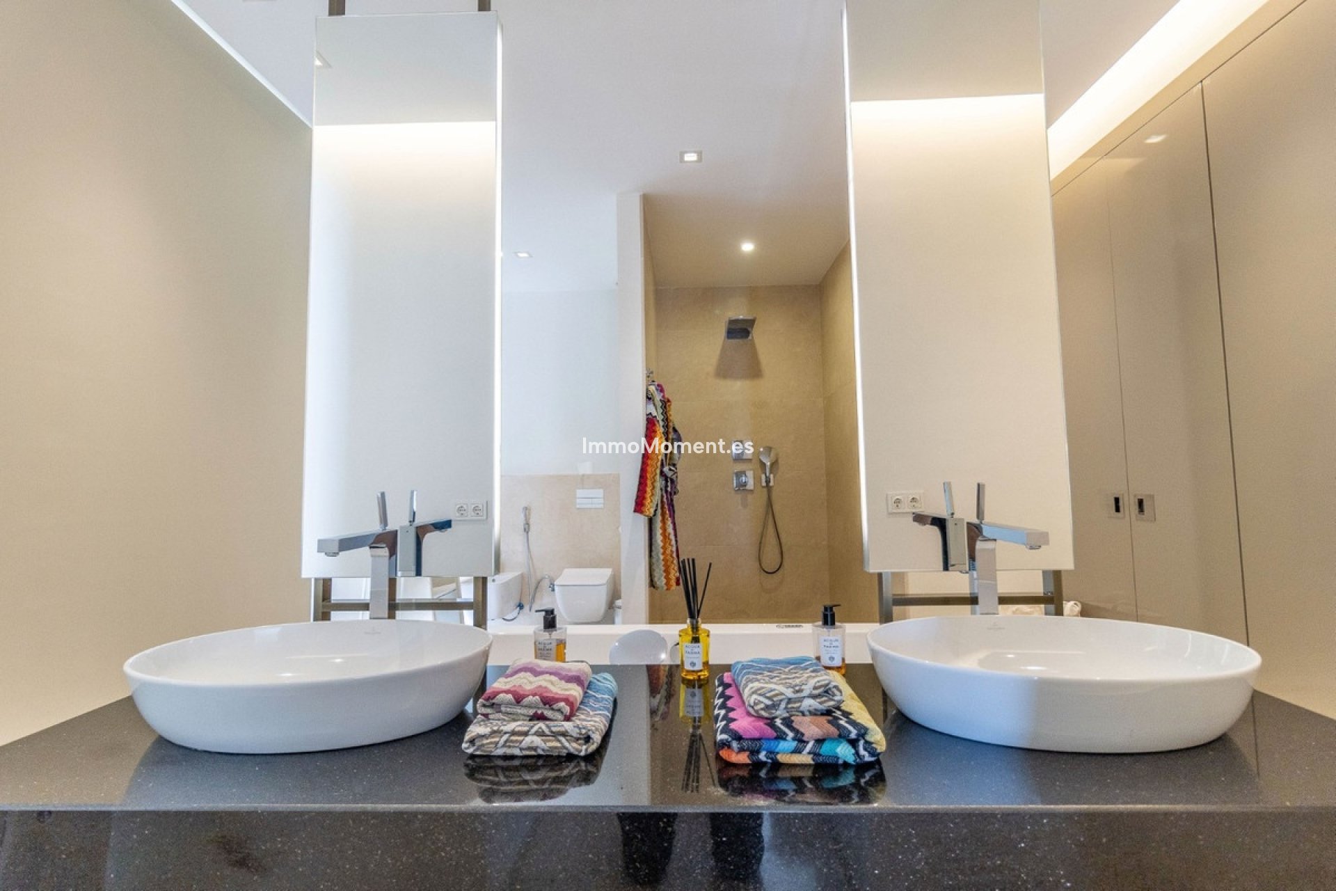 Resale - Villa - Benahavís - Benahavís Centro