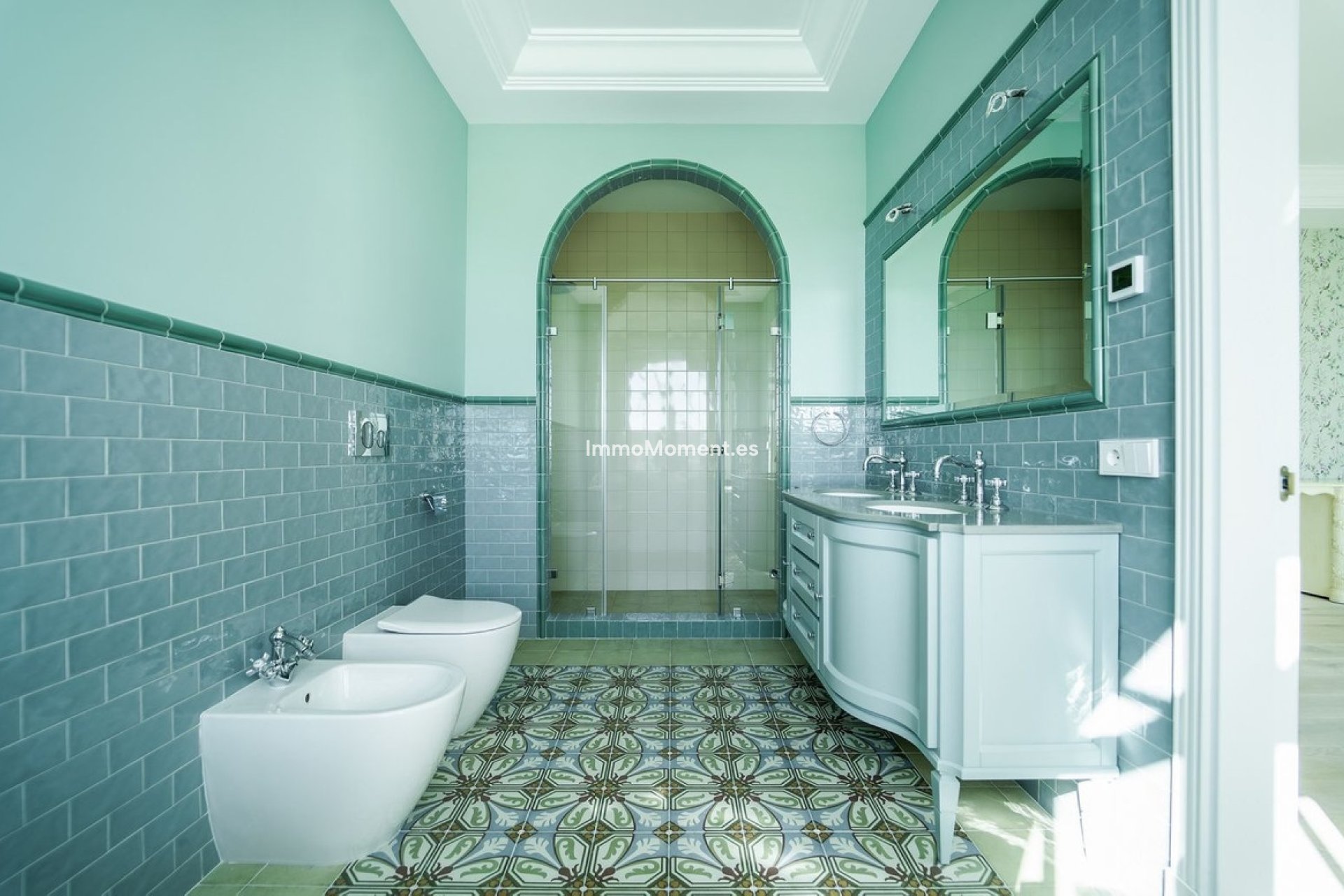 Resale - Villa - Benahavís - Benahavís Centro