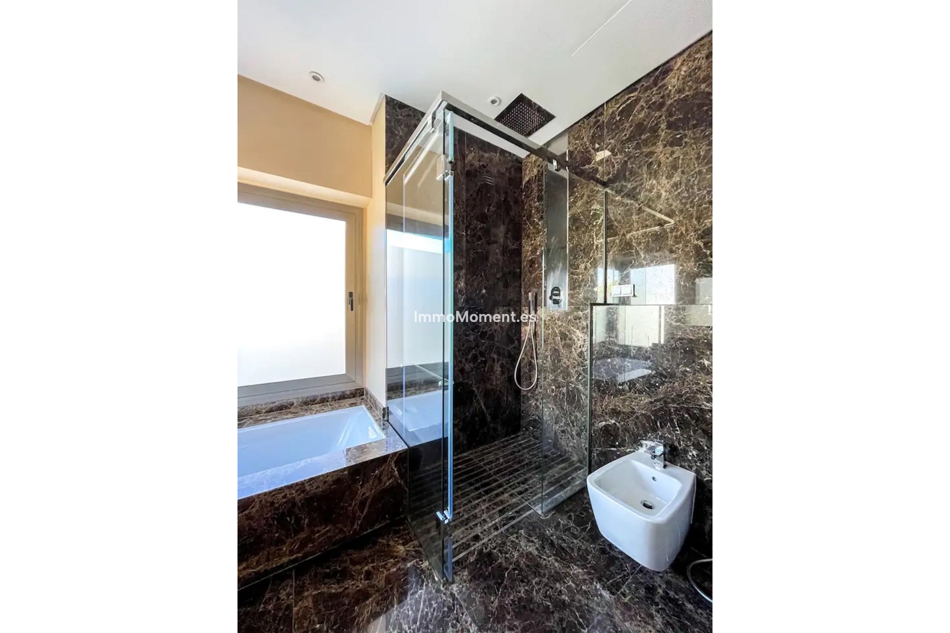 Resale - Villa - Benahavís - Benahavís Centro