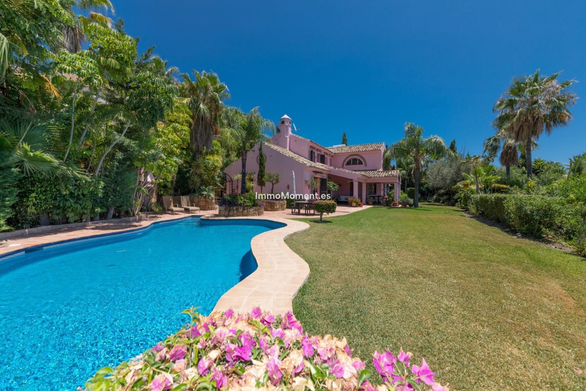 Resale - Villa - Benahavís - Benahavís Centro