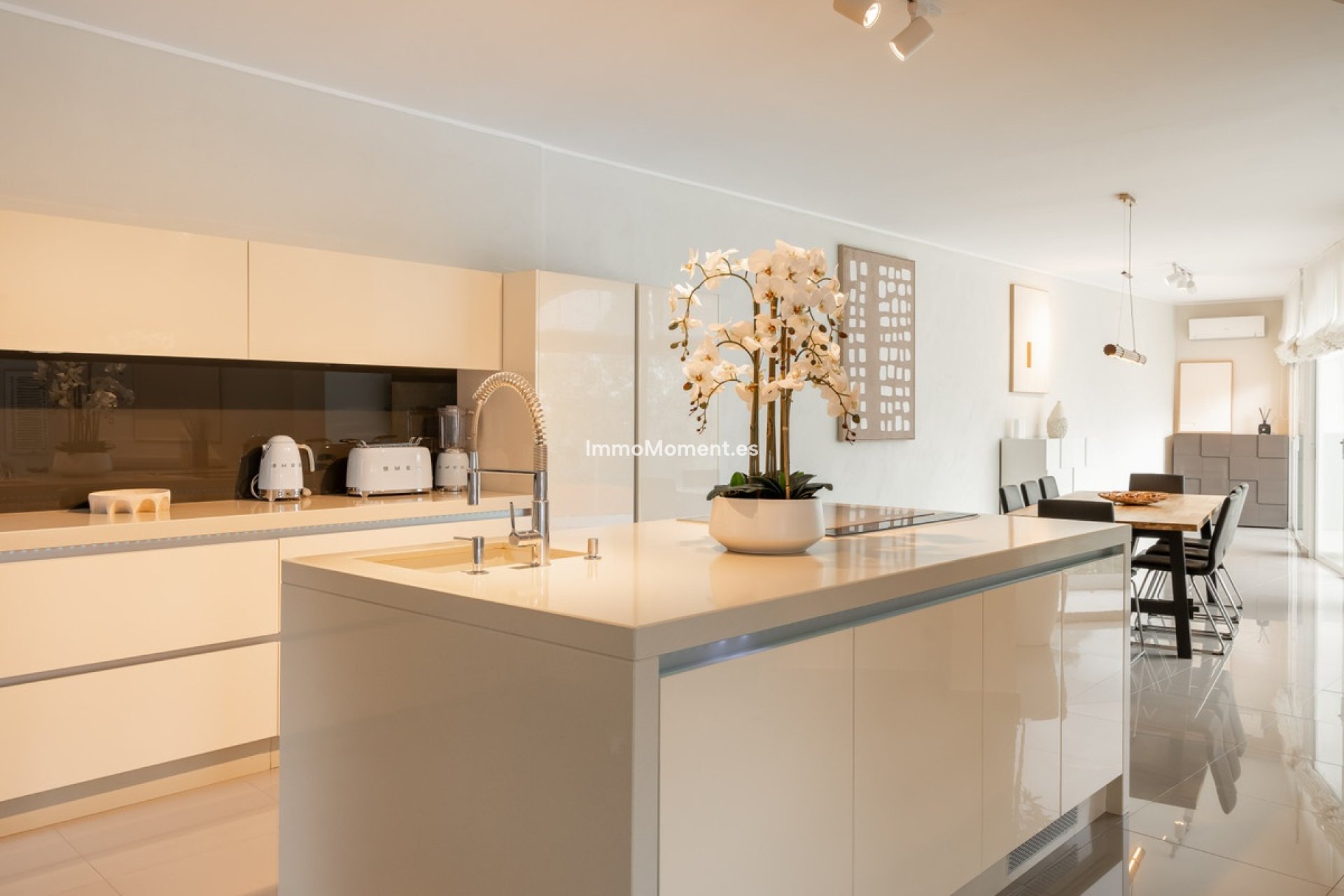 Resale - Villa - Benahavís - Benahavís Centro