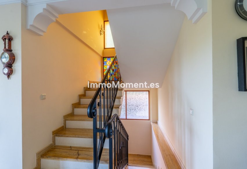 Resale - Villa - Benahavís - Benahavís Centro