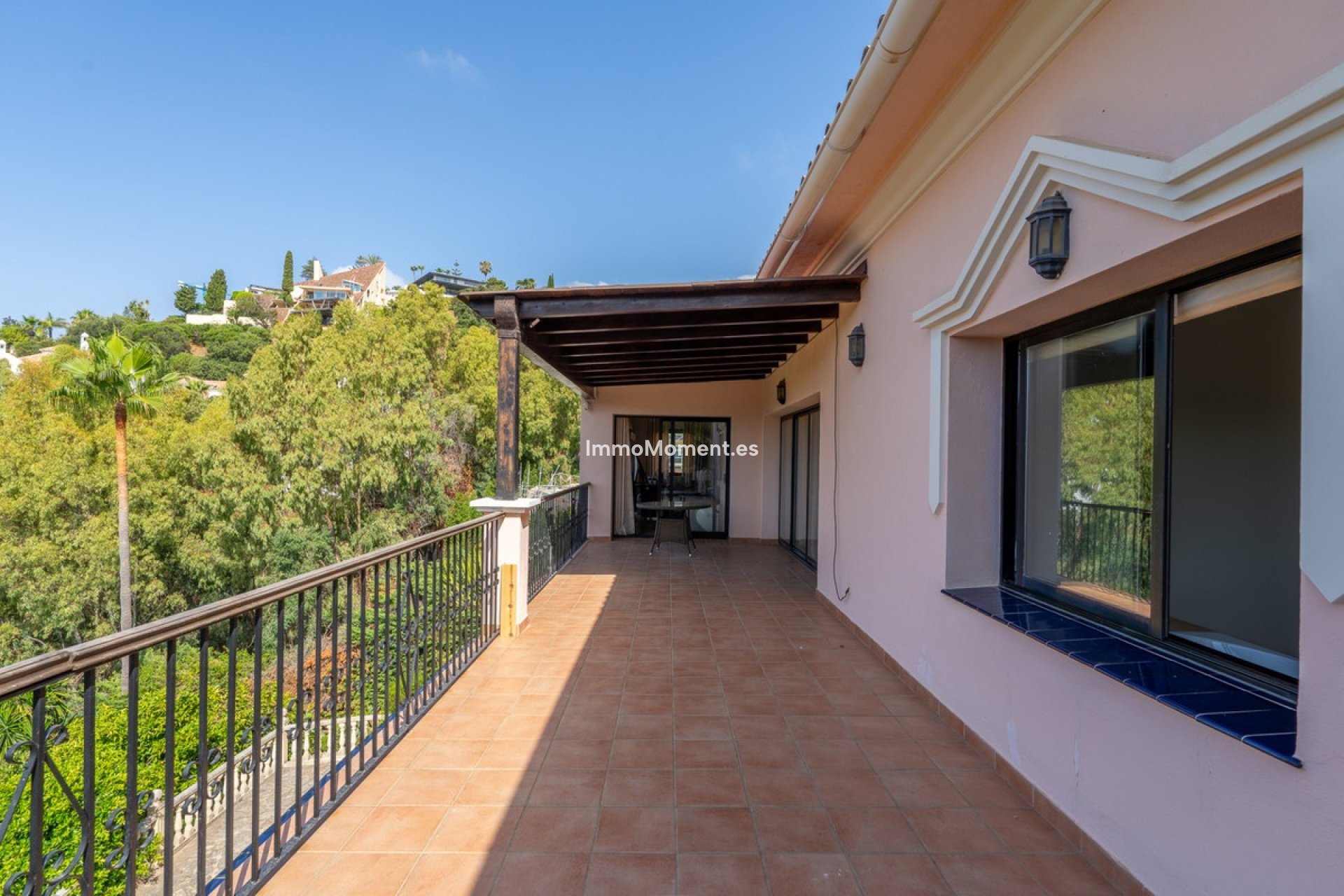 Resale - Villa - Benahavís - Benahavís Centro