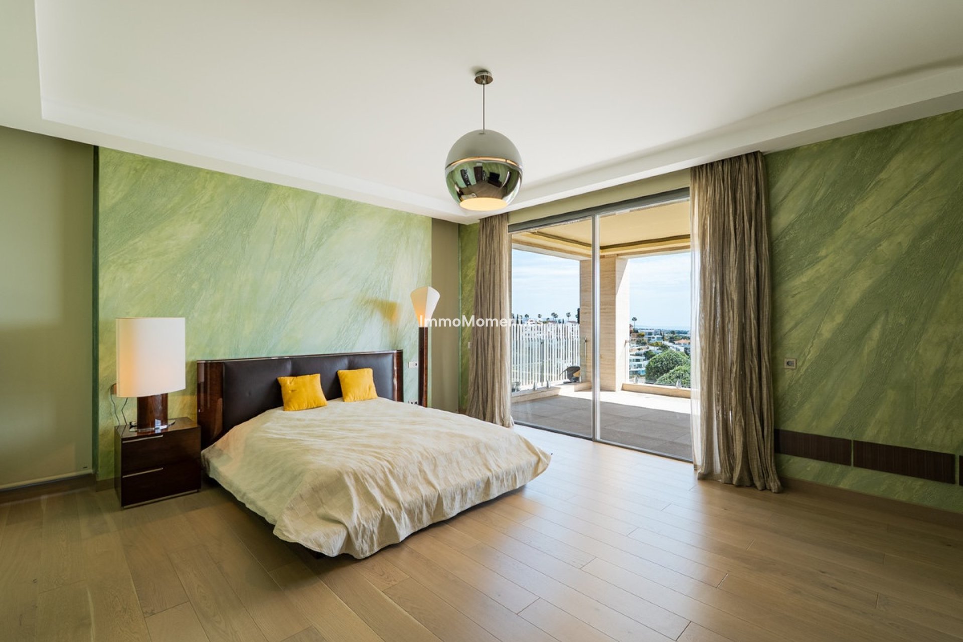 Resale - Villa - Benahavís - Benahavís Centro