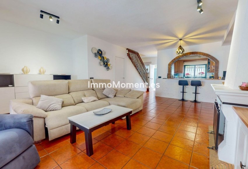 Resale - Villa - Benahavís - Benahavís Centro