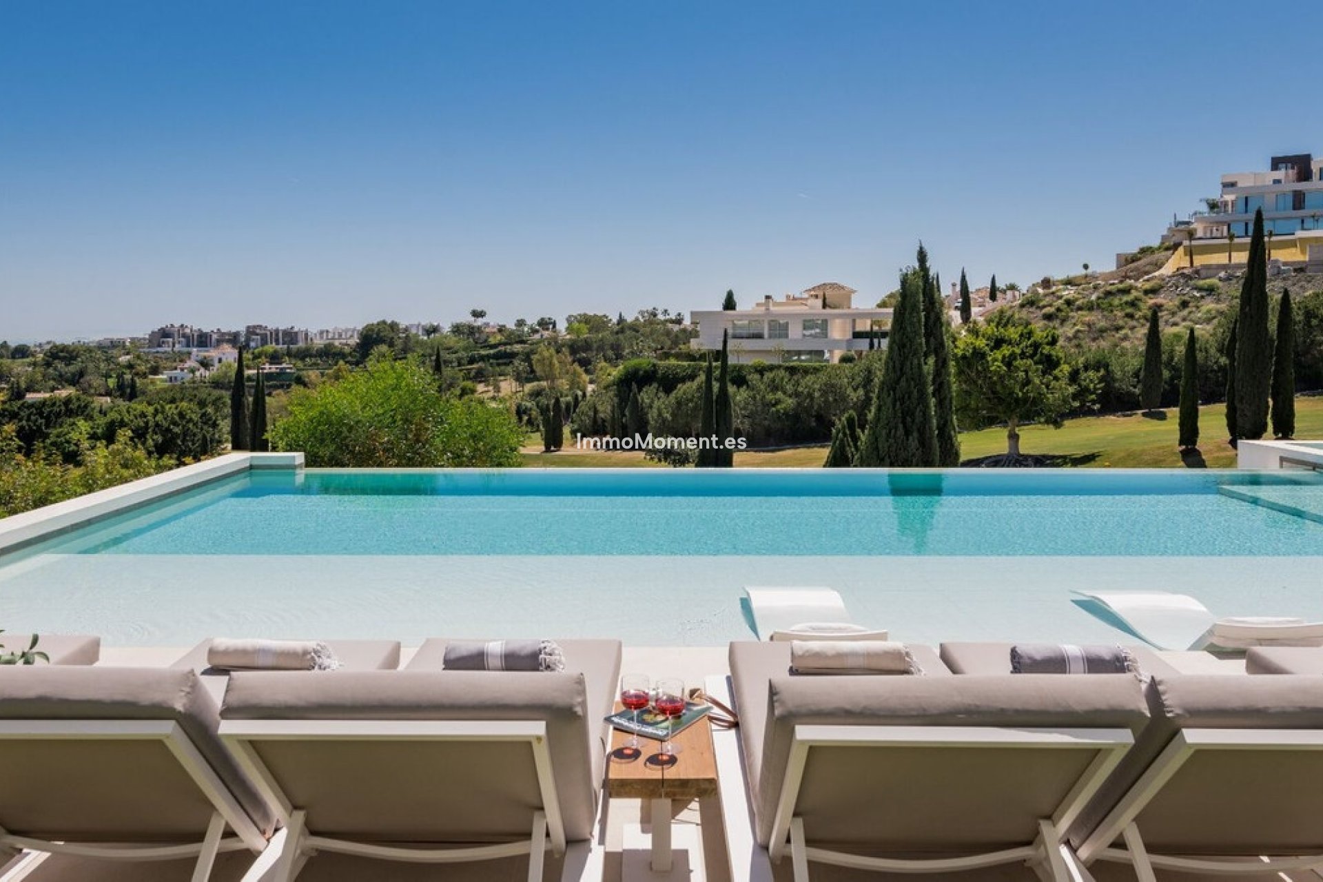 Resale - Villa - Benahavís - Benahavís Centro