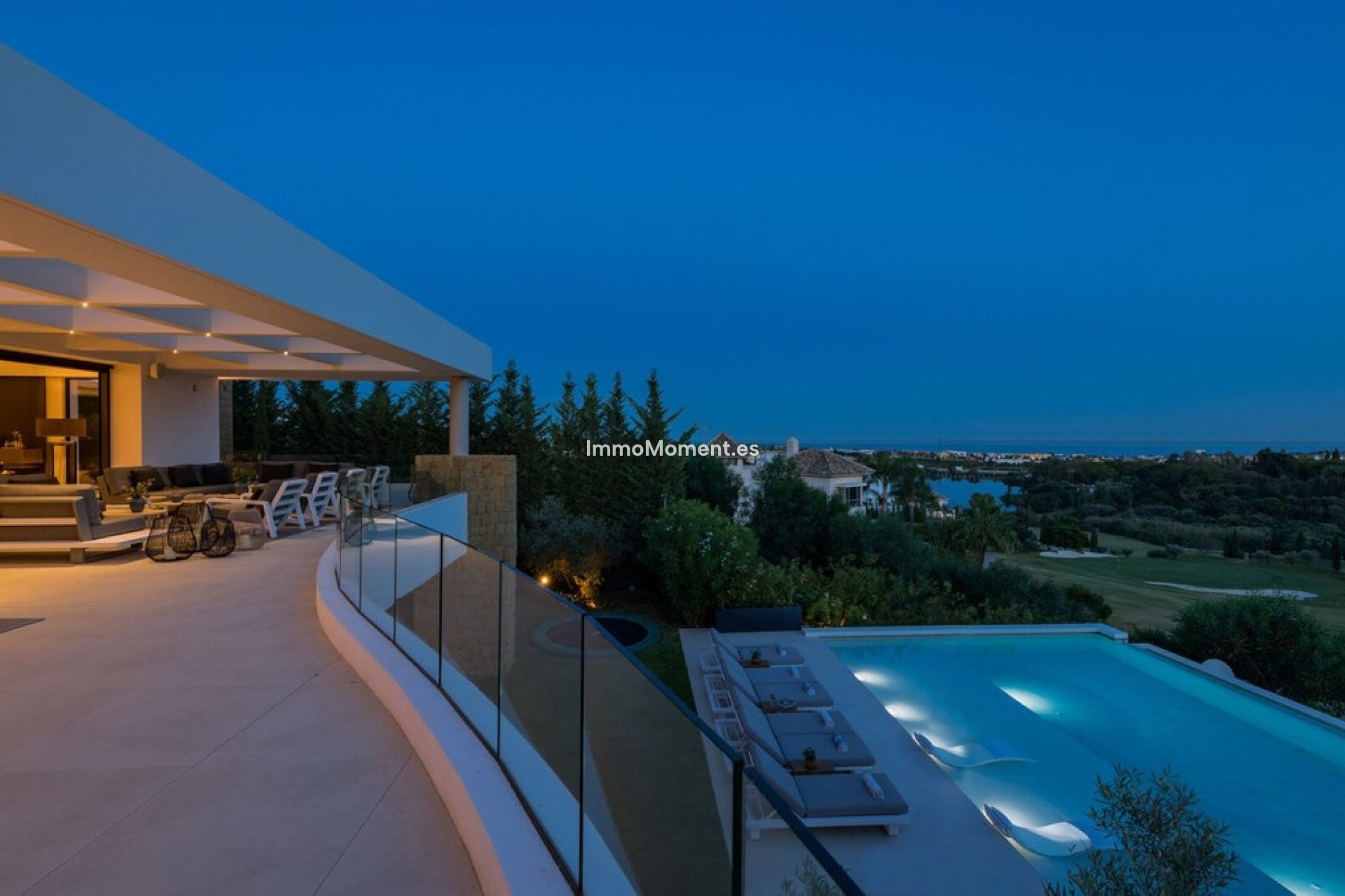 Resale - Villa - Benahavís - Benahavís Centro