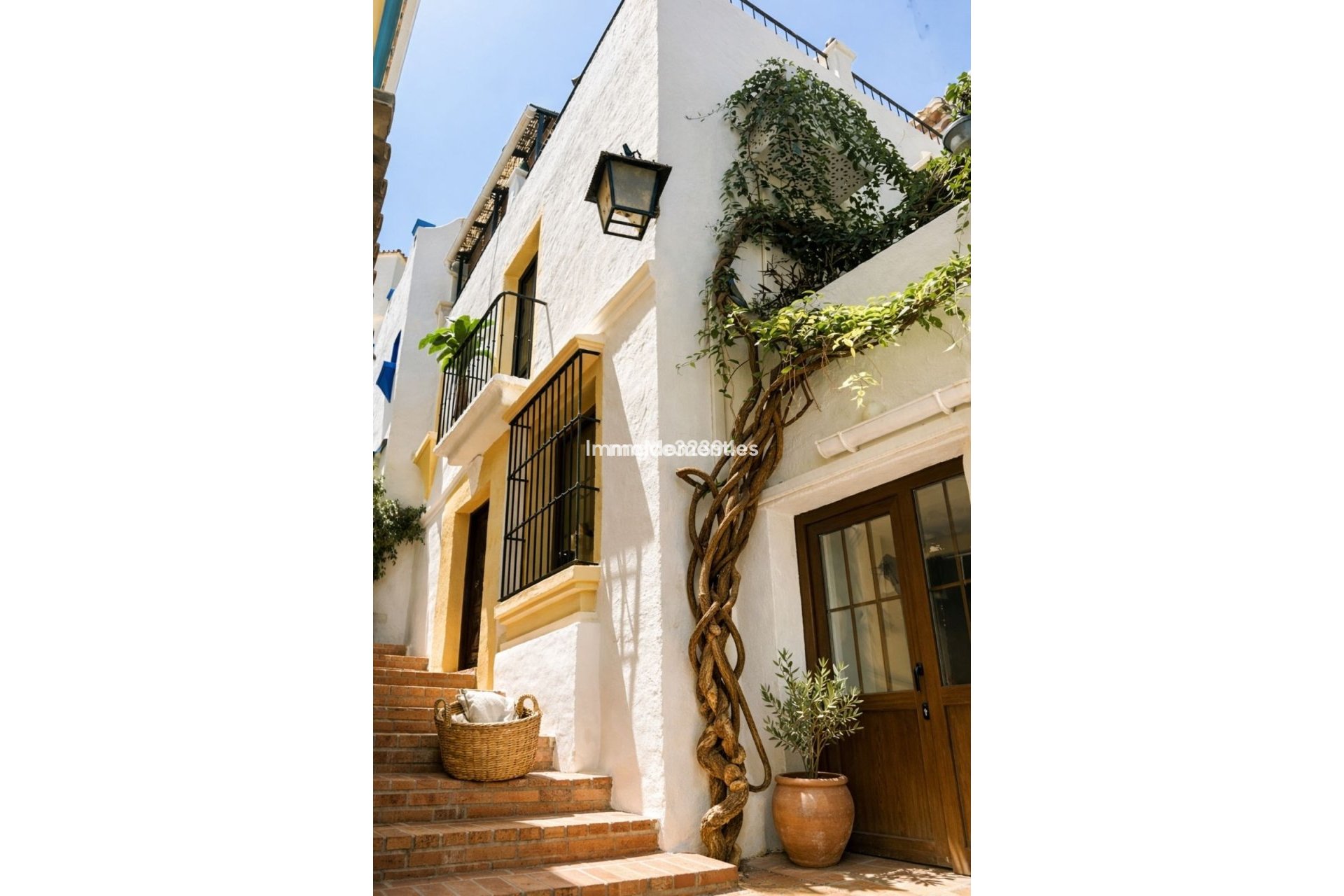 Resale - Villa - Benahavís - Benahavís Centro