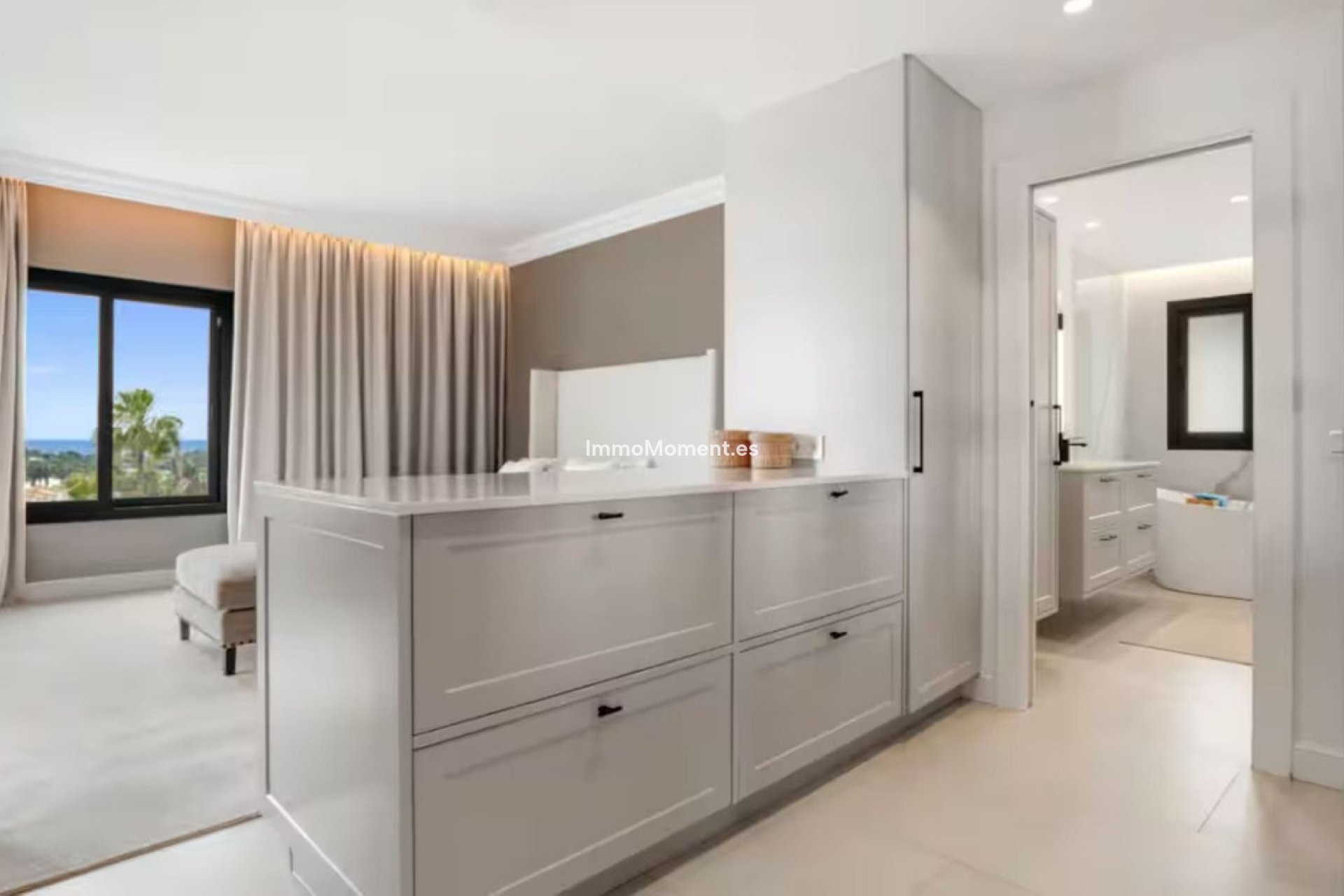 Resale - Villa - Benahavís - Benahavís Centro