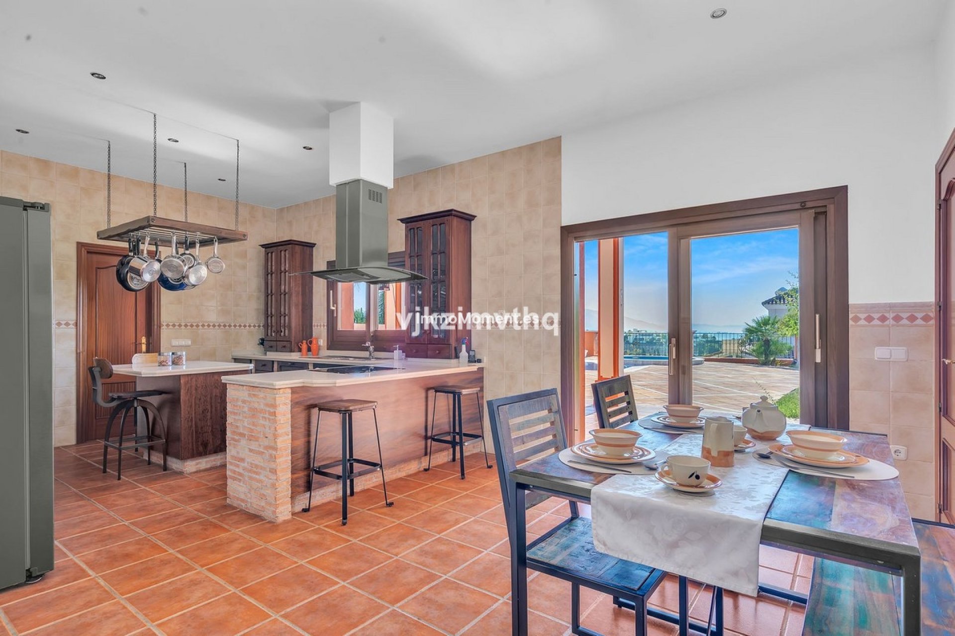 Resale - Villa - Benahavís - Benahavís Centro