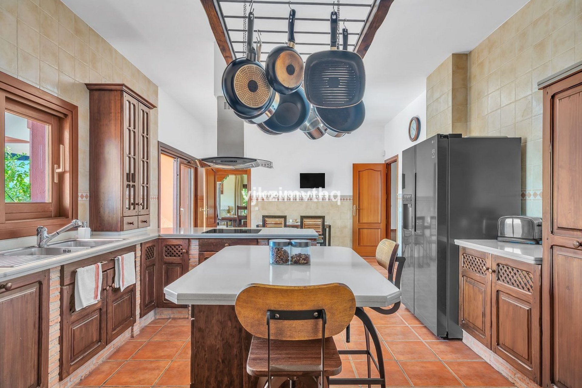 Resale - Villa - Benahavís - Benahavís Centro