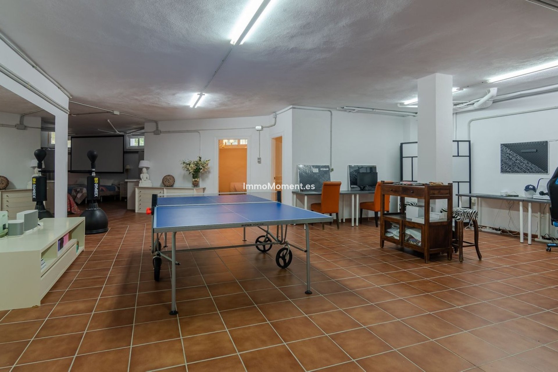 Resale - Villa - Benahavís - Benahavís Centro