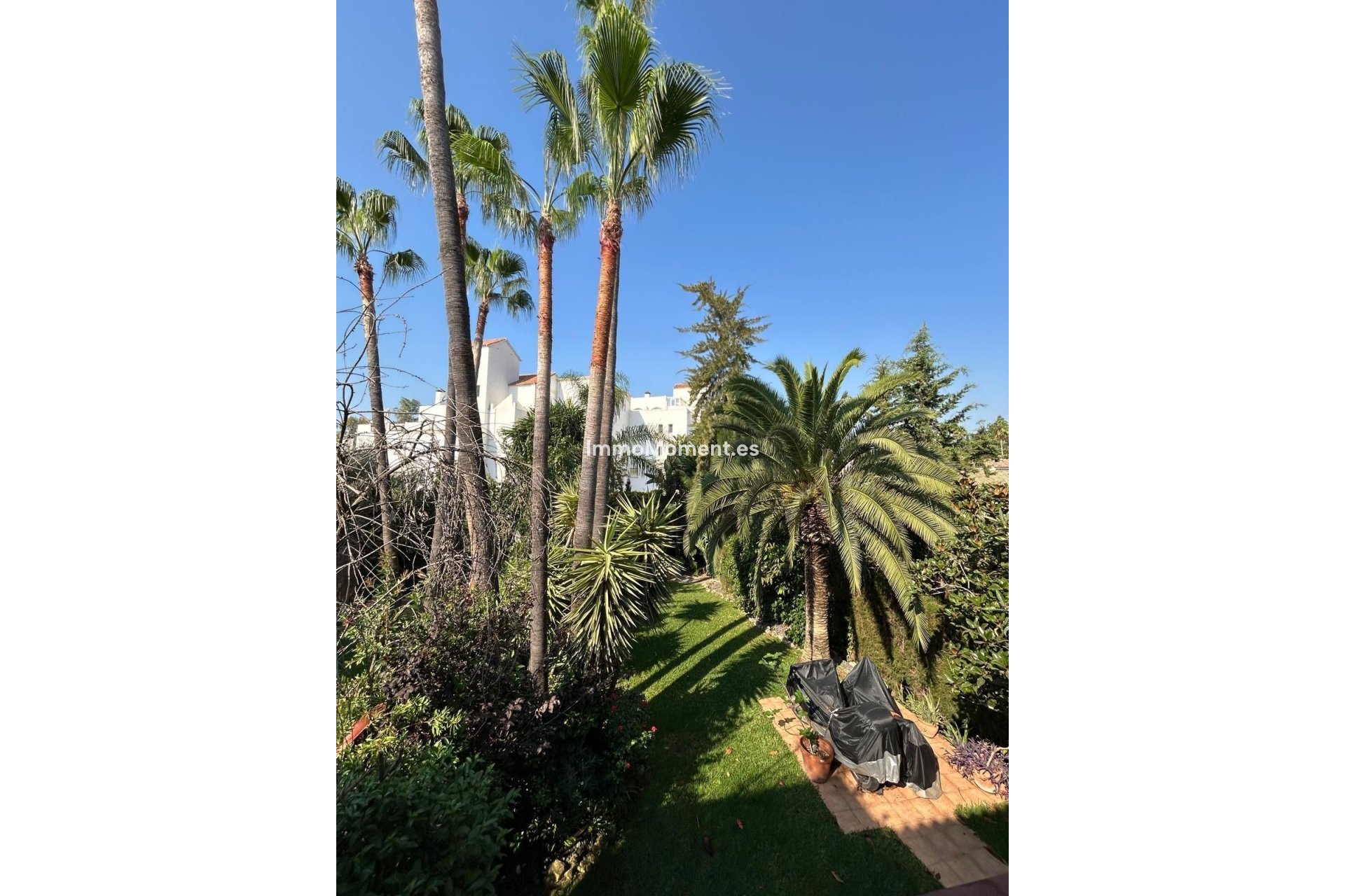 Resale - Villa - Benahavís - Benahavís Centro