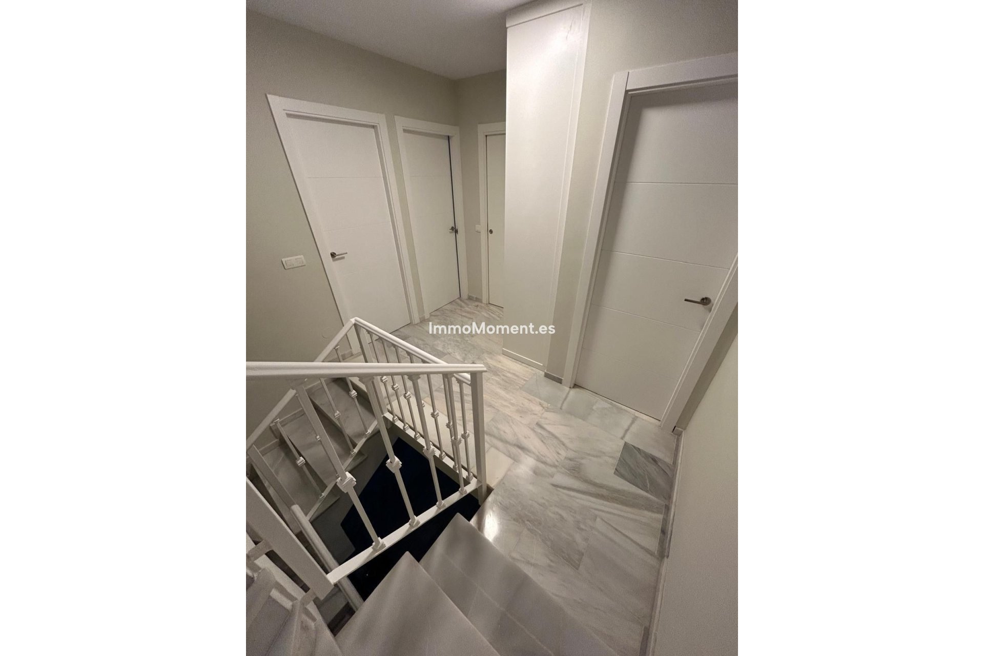 Resale - Villa - Benahavís - Benahavís Centro