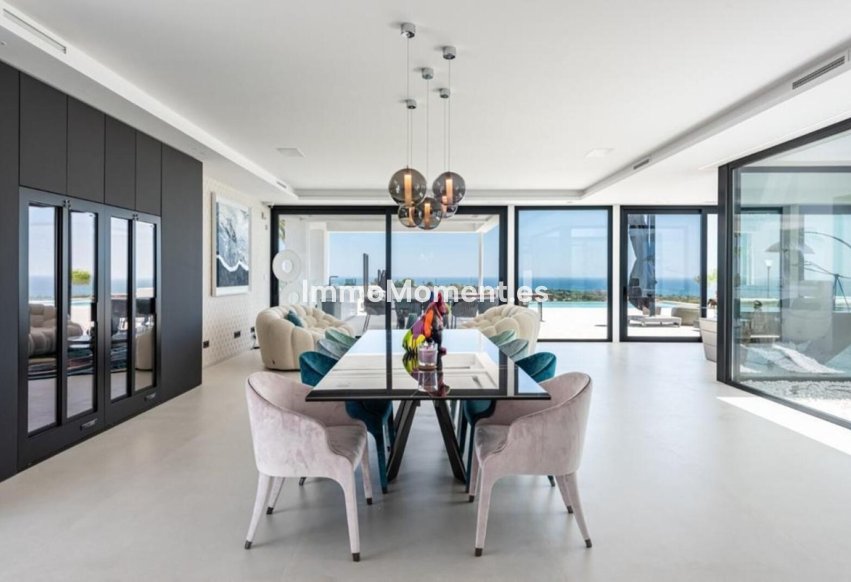 Resale - Villa - Benahavís - Benahavís Centro