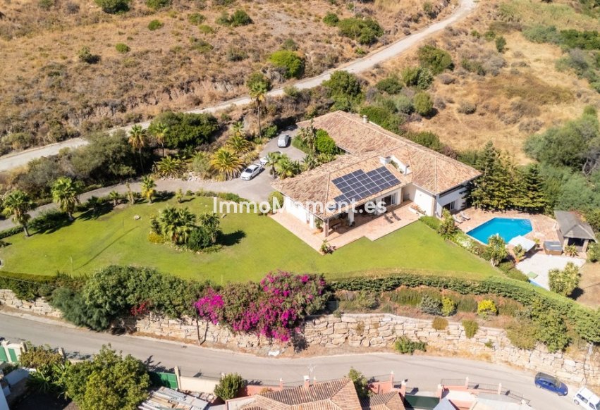 Resale - Villa - Benahavís - Benahavís Centro