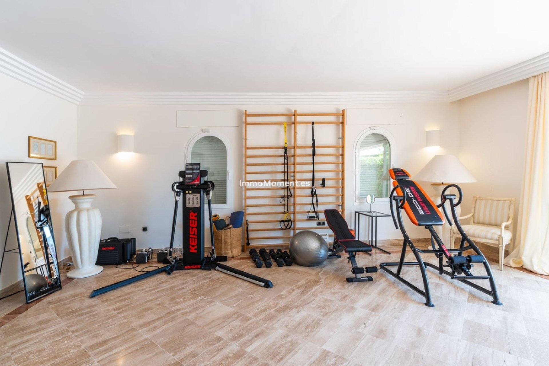 Resale - Villa - Benahavís - Benahavís Centro