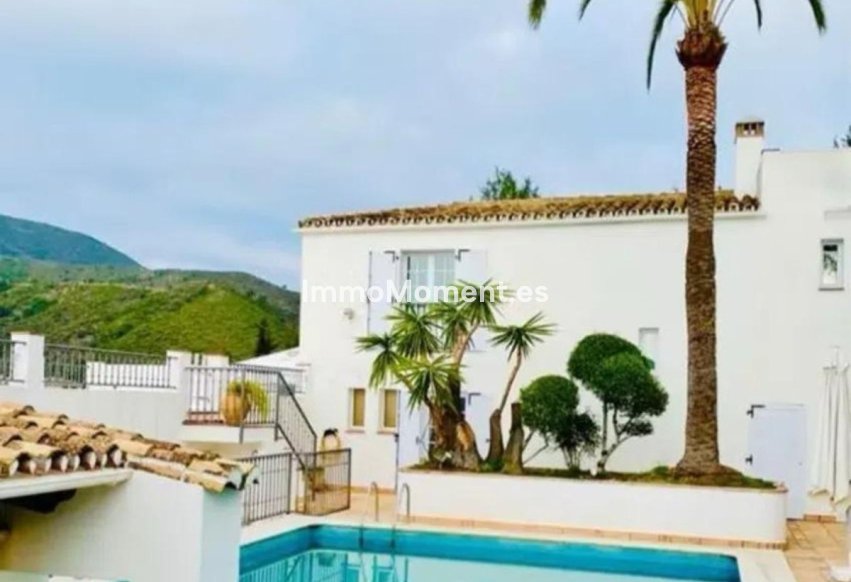 Resale - Villa - Benahavís - Benahavís Centro