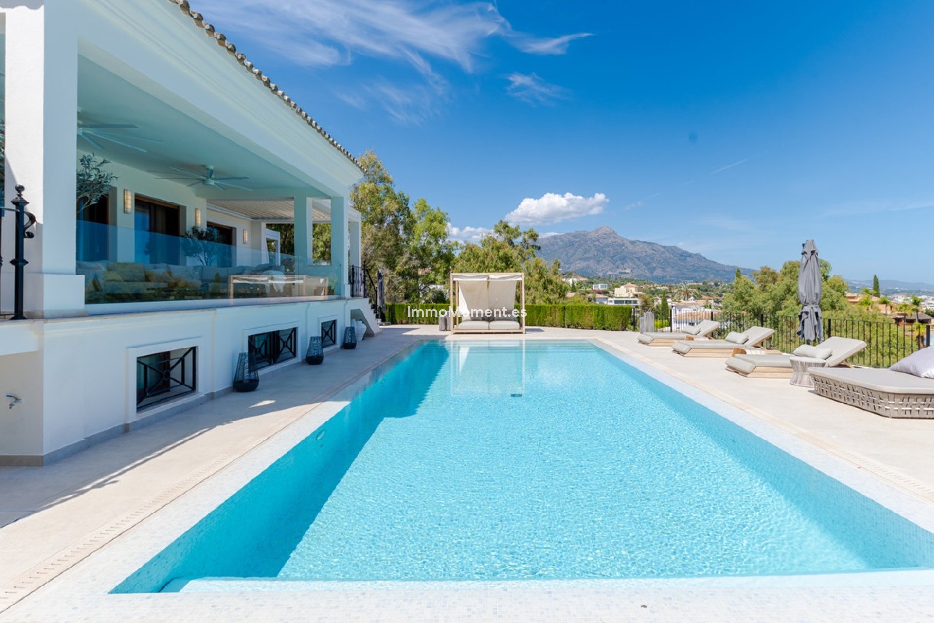 Resale - Villa - Benahavís - Benahavís Centro